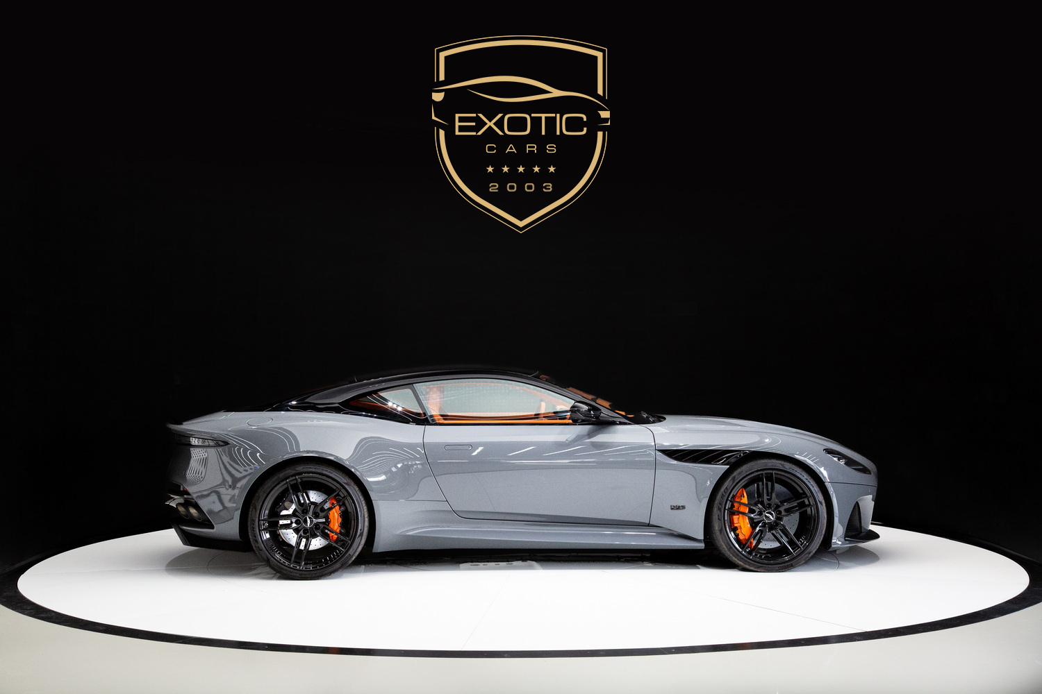2022 Aston Martin DBS Superleggera, 3/19