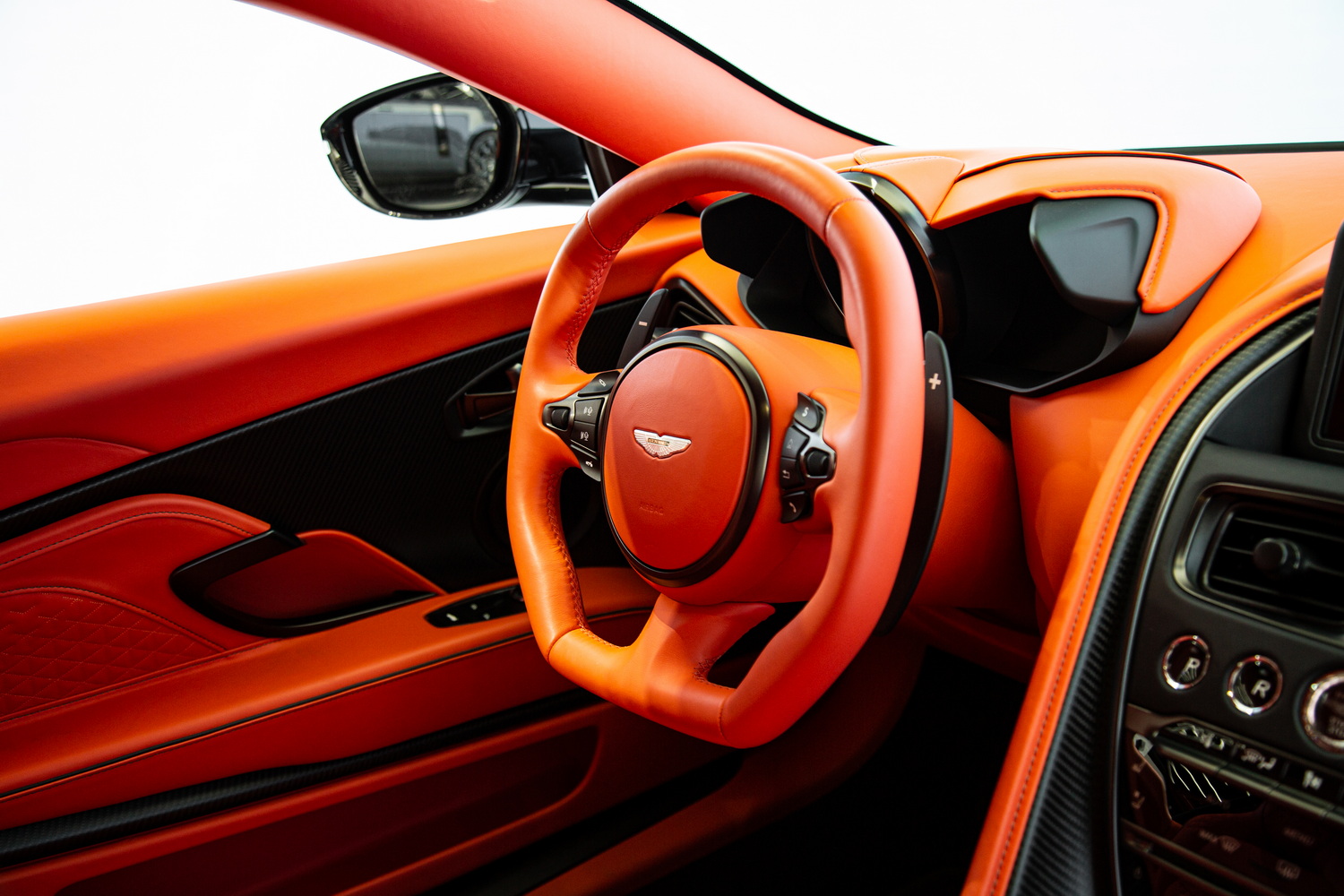 2022 Aston Martin DBS Superleggera, 11/19