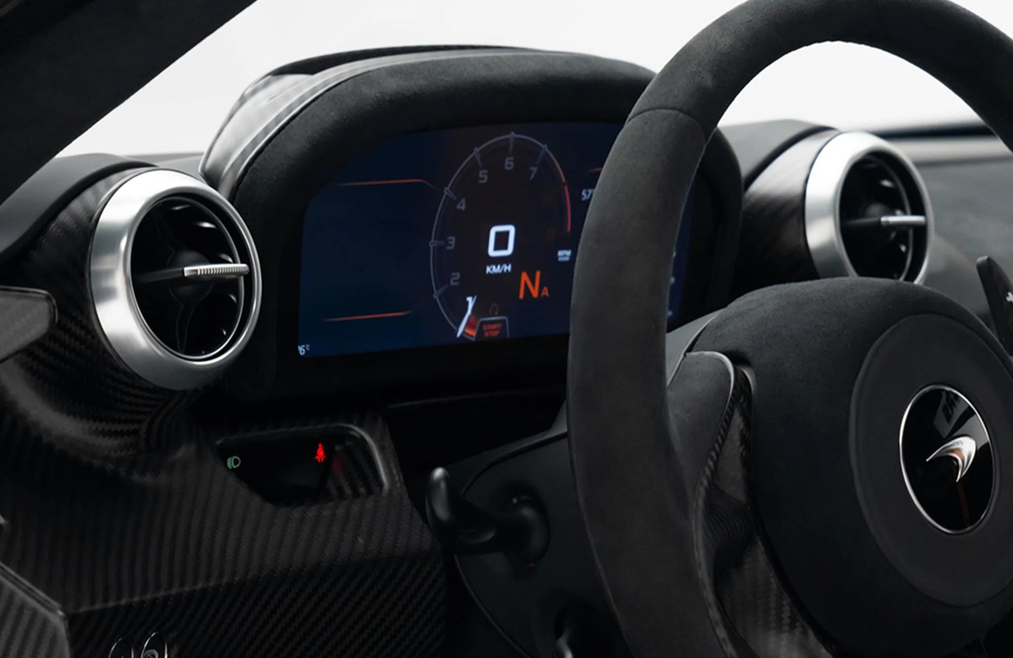 2019 McLaren Senna interior, dashboard