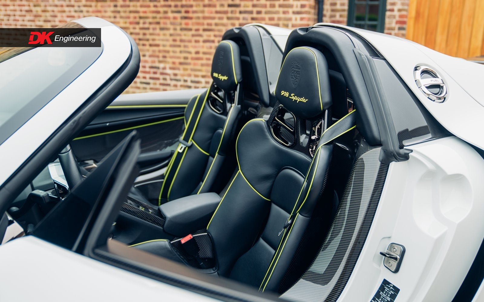 2015 Porsche 918 Spyder, 4/20
