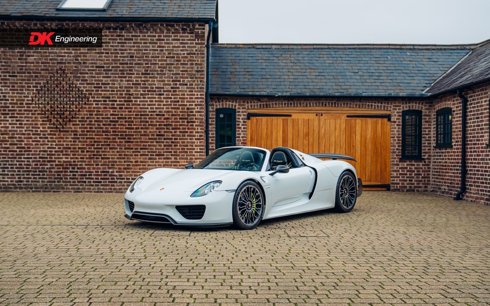 2015 Porsche 918 Spyder, 8/20