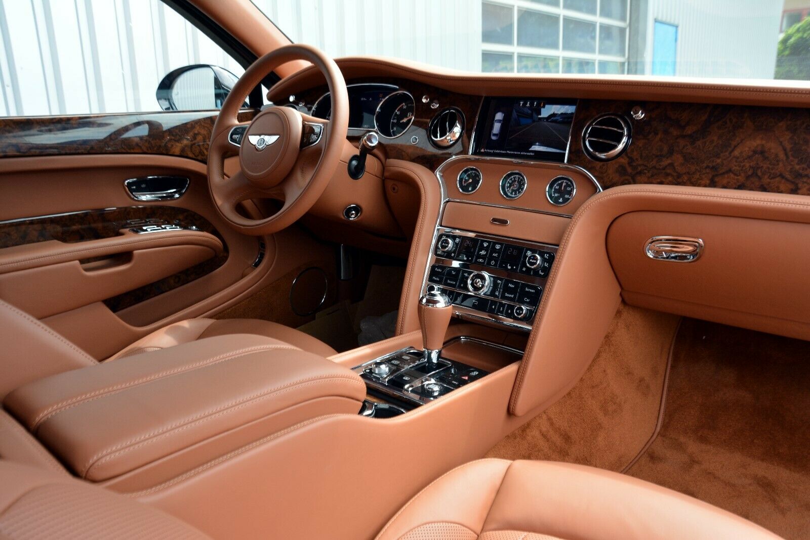 2018 Bentley Mulsanne EWB, 2/14