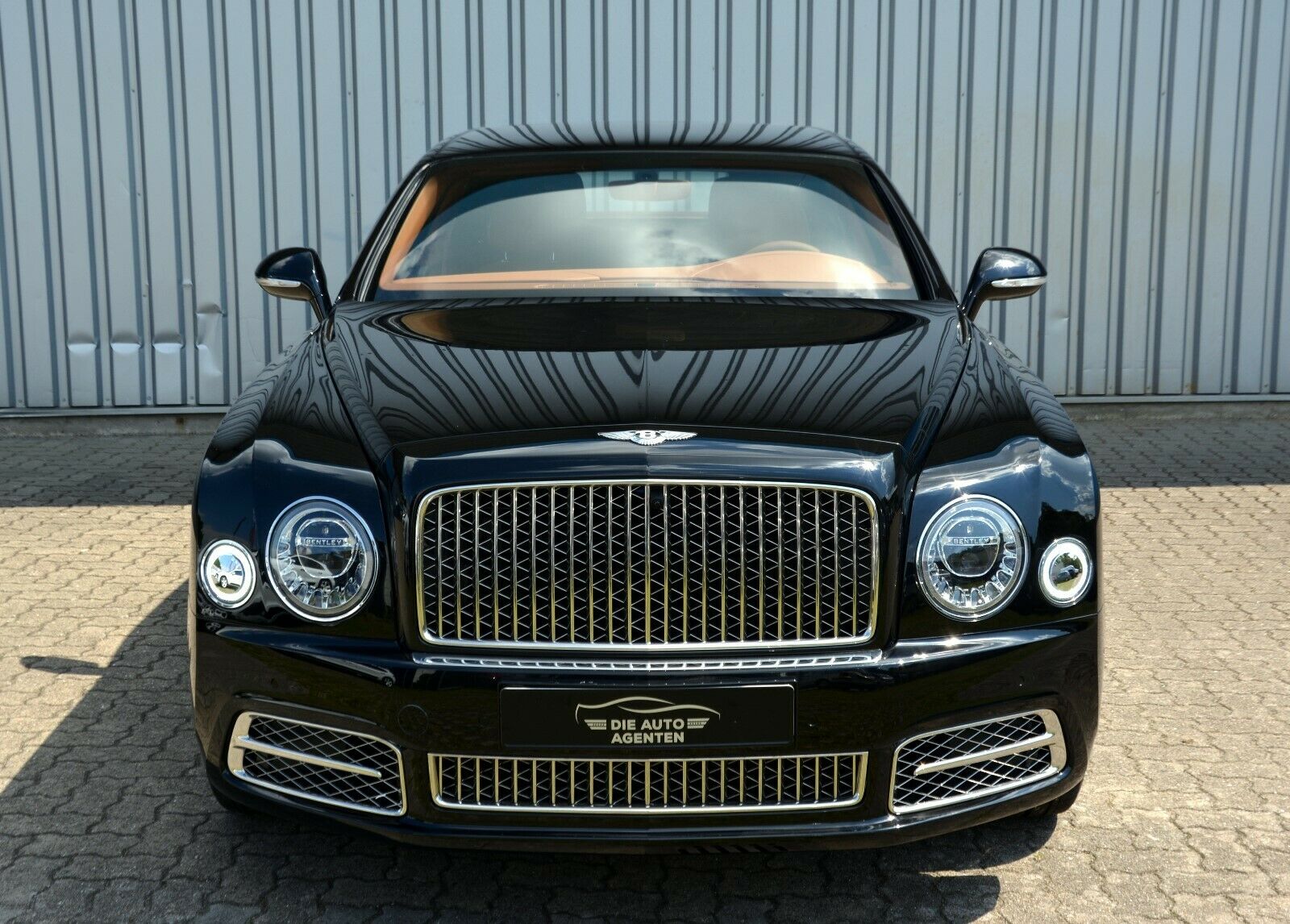 2018 Bentley Mulsanne EWB, 3/14