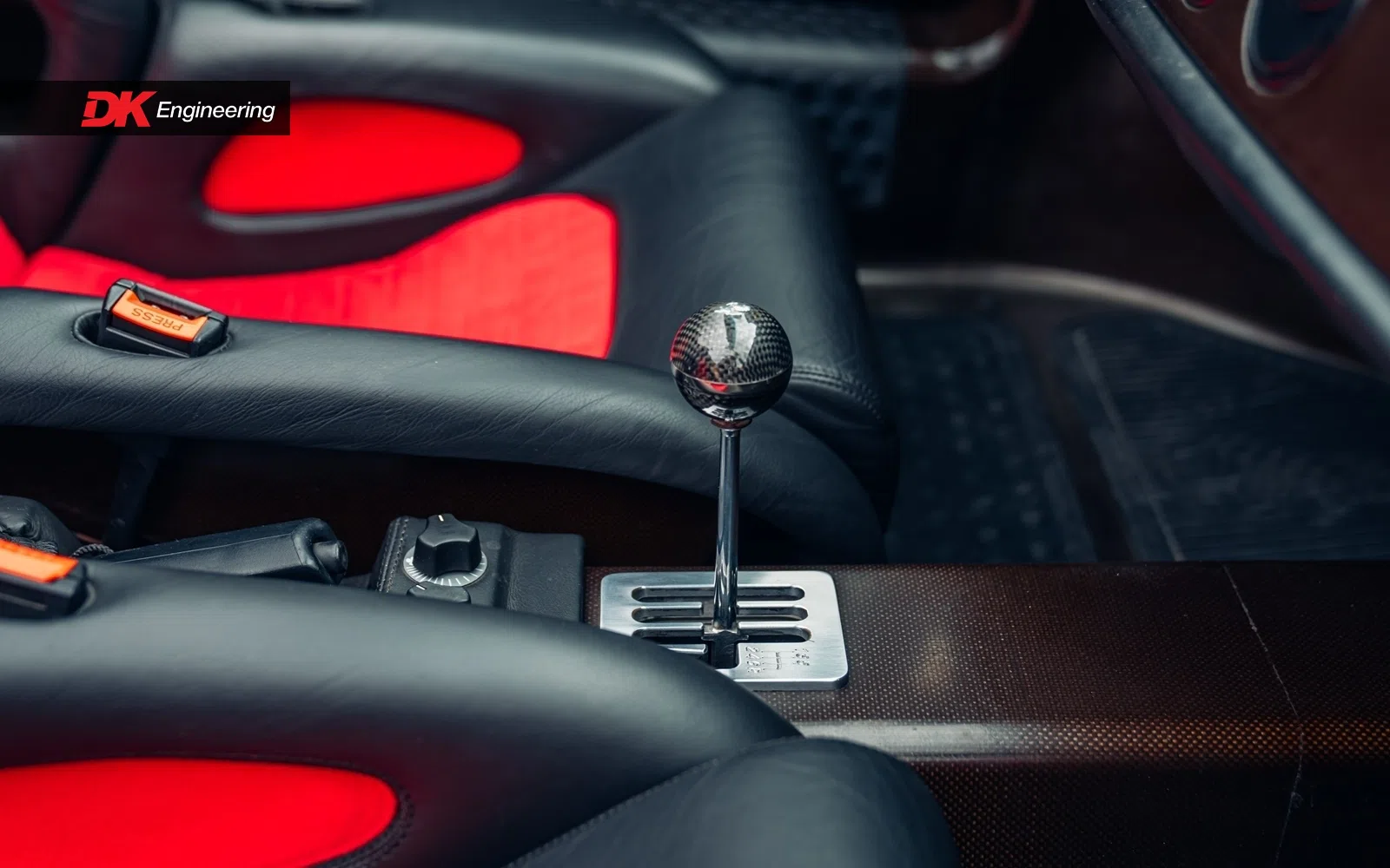1995 Ferrari F50 Pre-Production Examples interior, center console