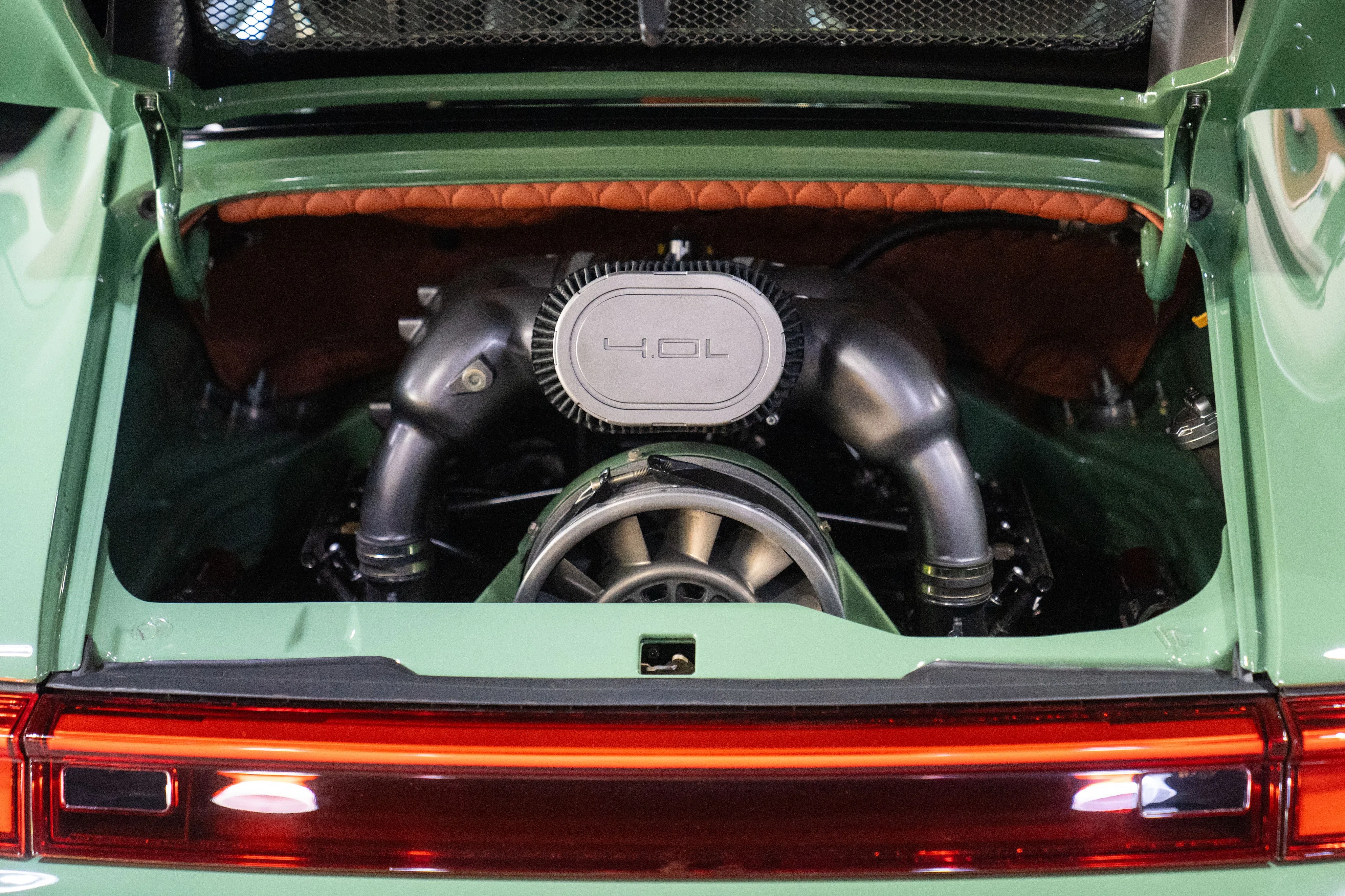 1995 Porsche 911 Gunther Werks engine