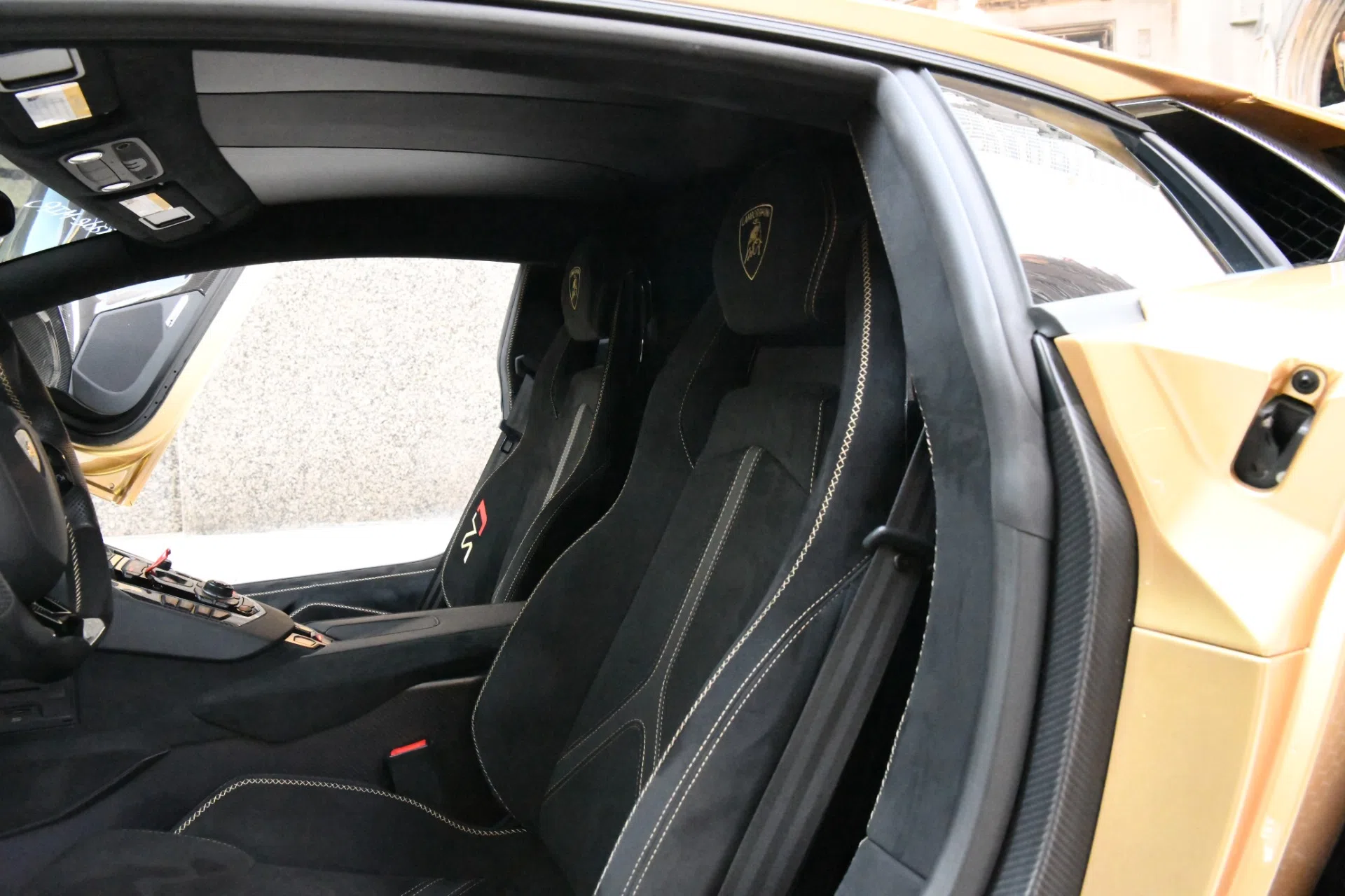 2019 Lamborghini Aventador SVJ interior