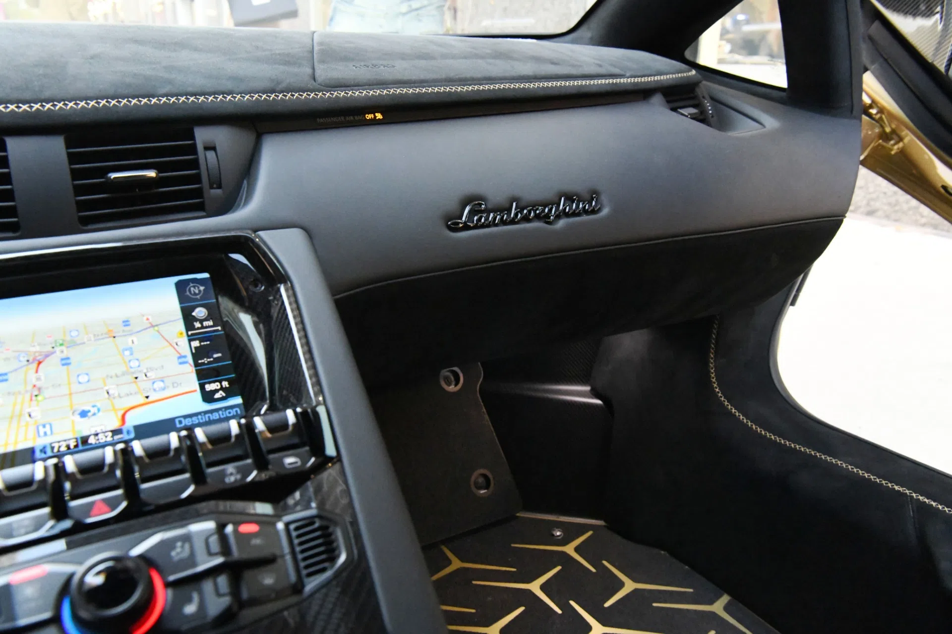 2019 Lamborghini Aventador SVJ interior, dashboard