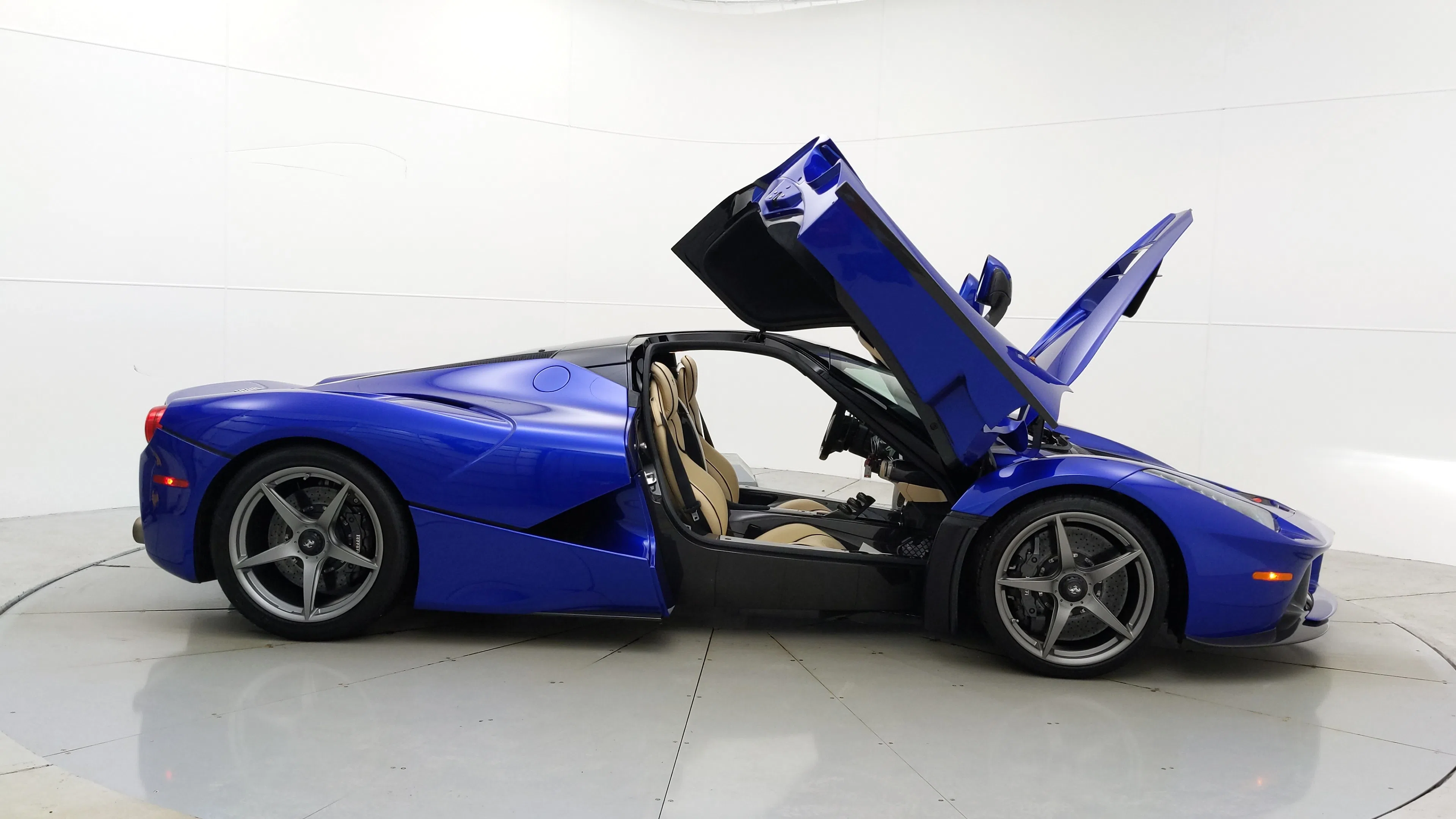 2014 Ferrari LaFerrari for sale, exterior, Blu Elettrico