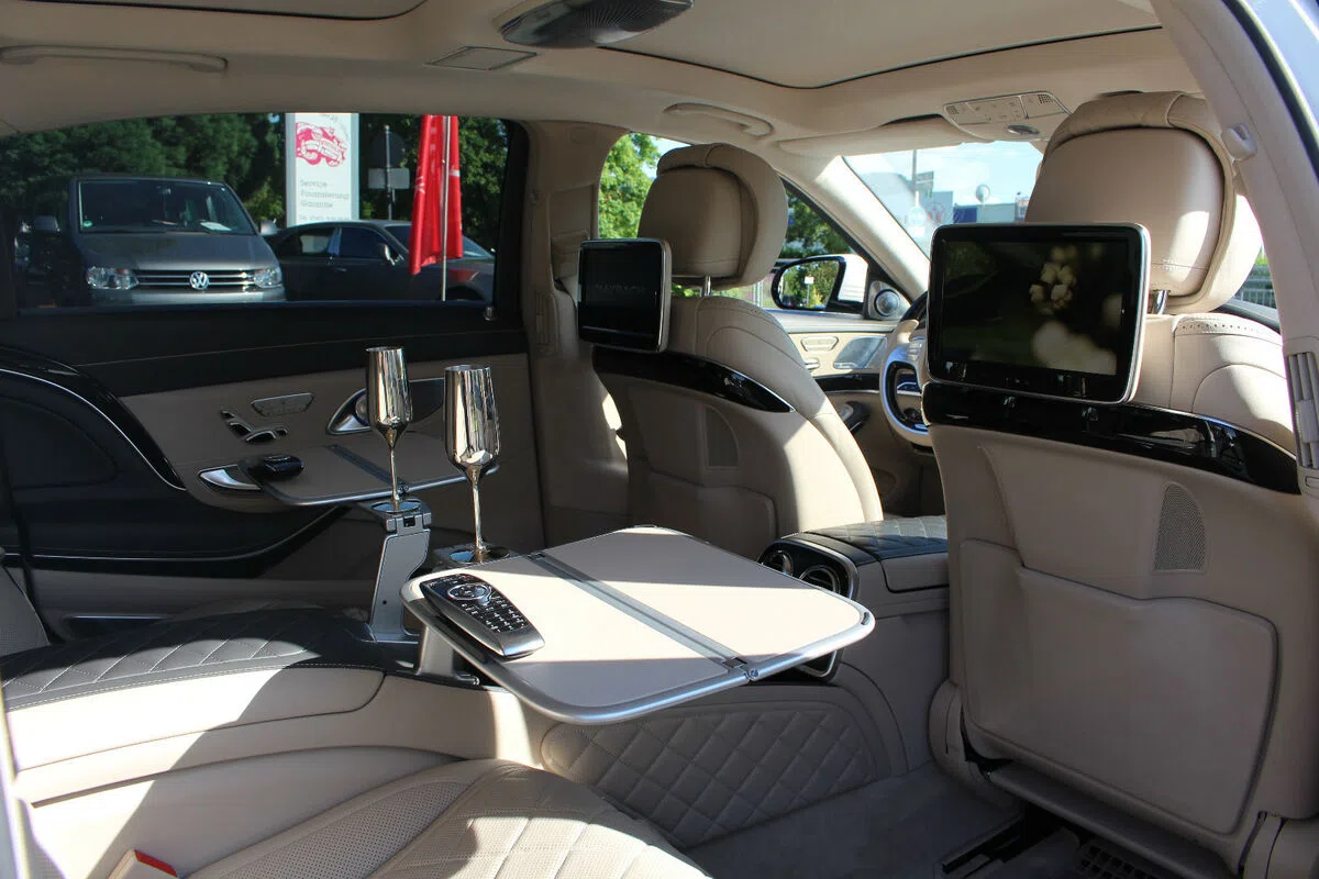 2014 Mercedes-Maybach S 600 interior, seats, Beige