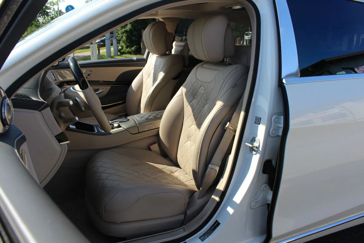 2014 Mercedes-Maybach S 600 interior, seats, Beige