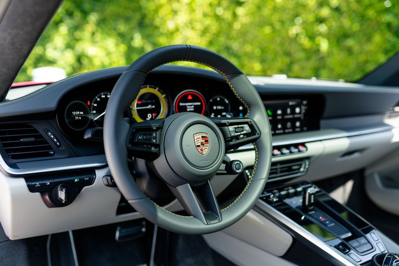 2023 Porsche 911 Turbo S, 6/13
