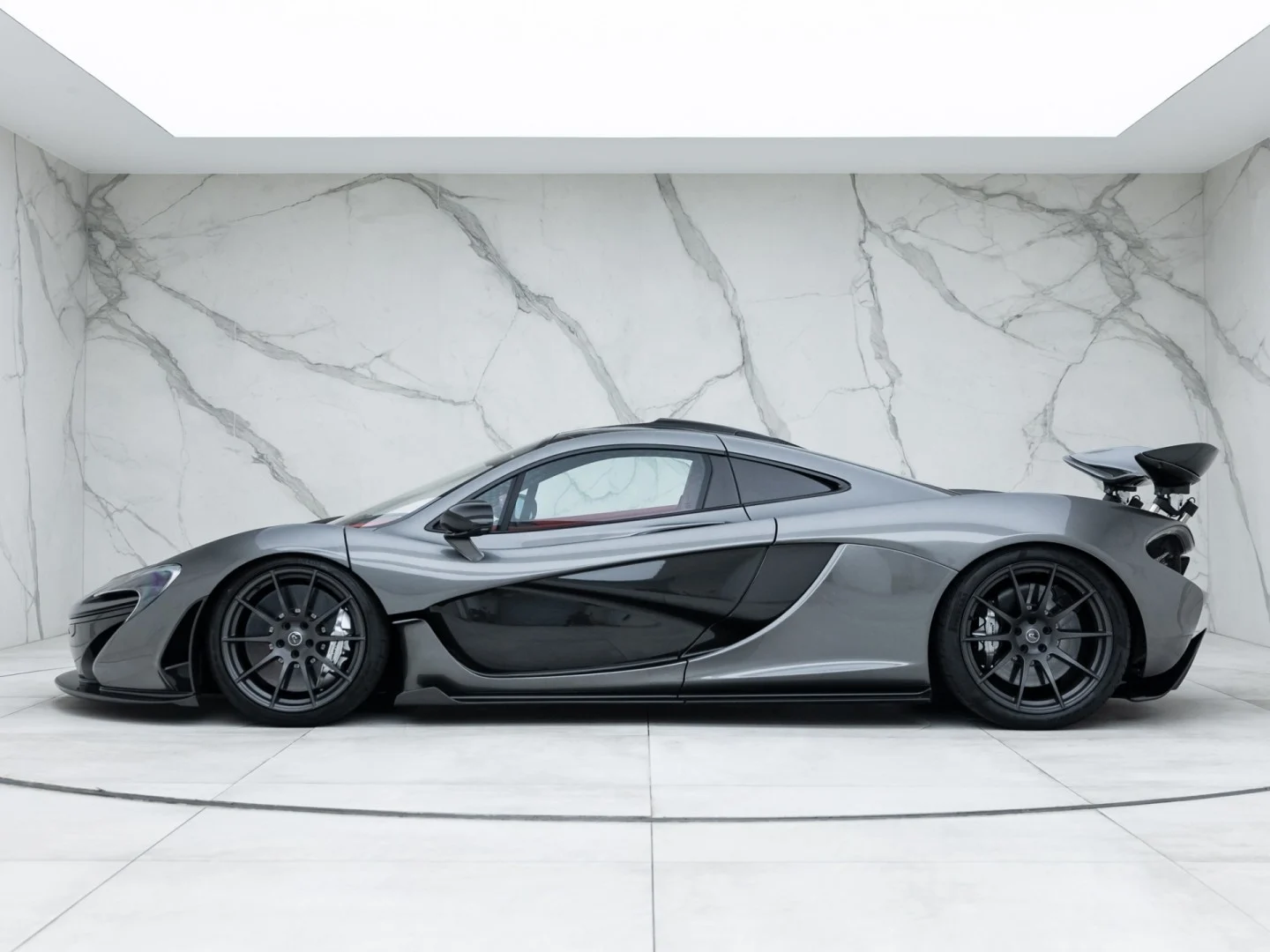 2015 McLaren P1, 2/20