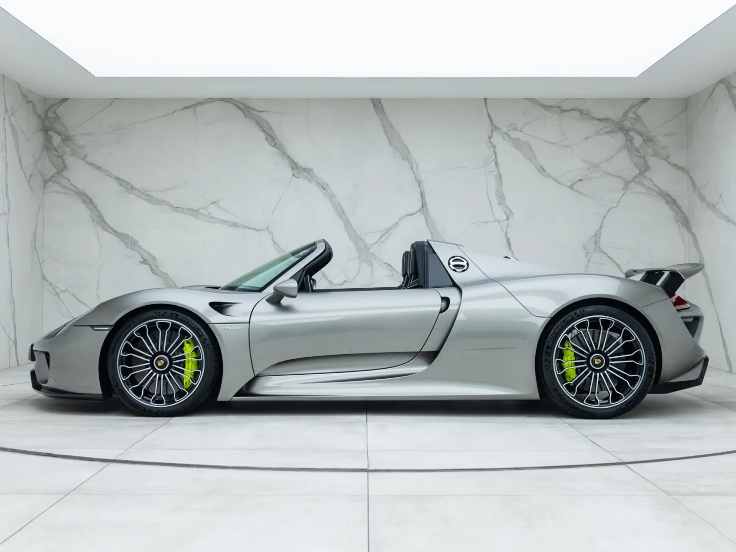2015 Porsche 918 Spyder