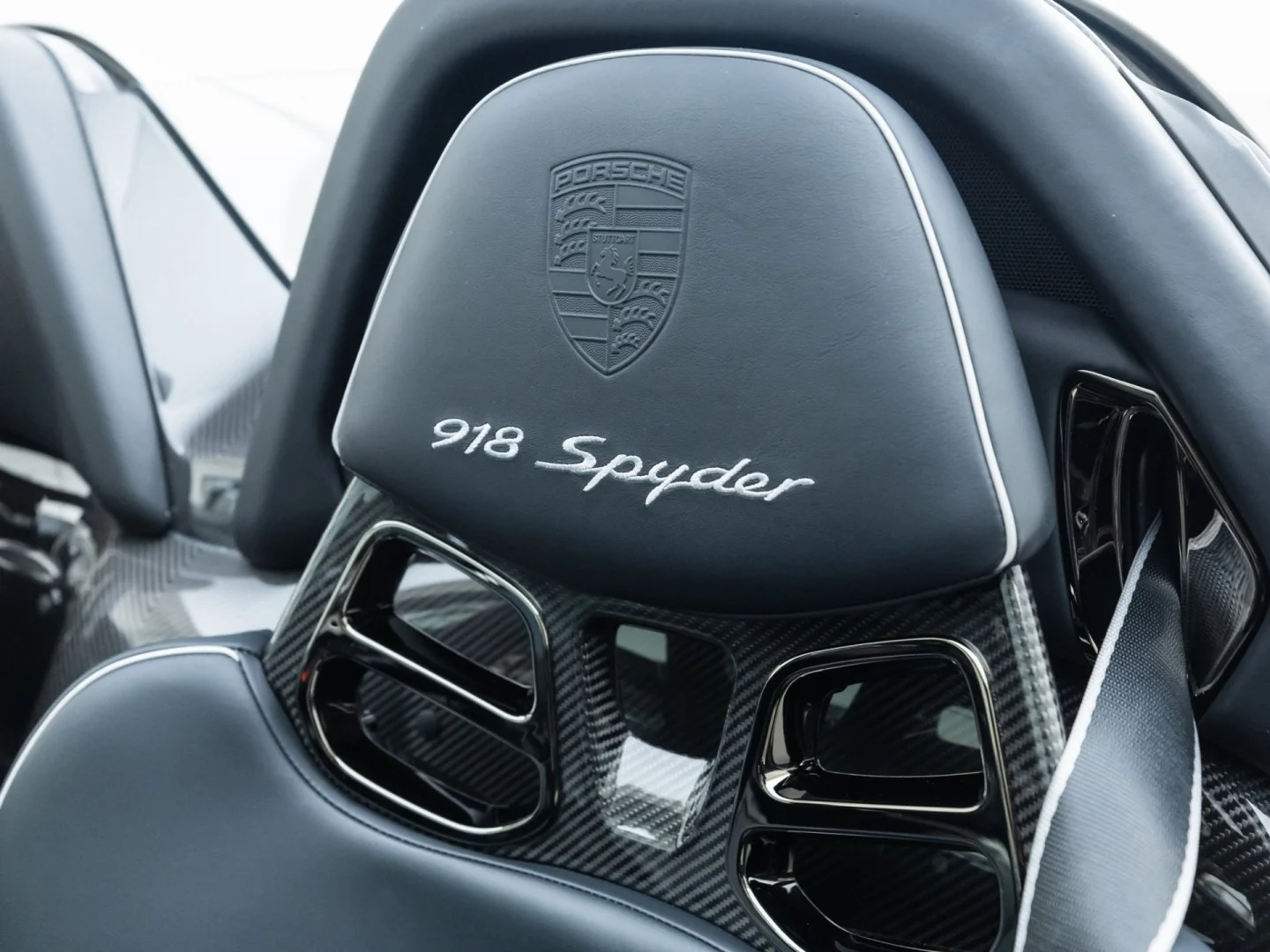 2015 Porsche 918 Spyder, 16/20