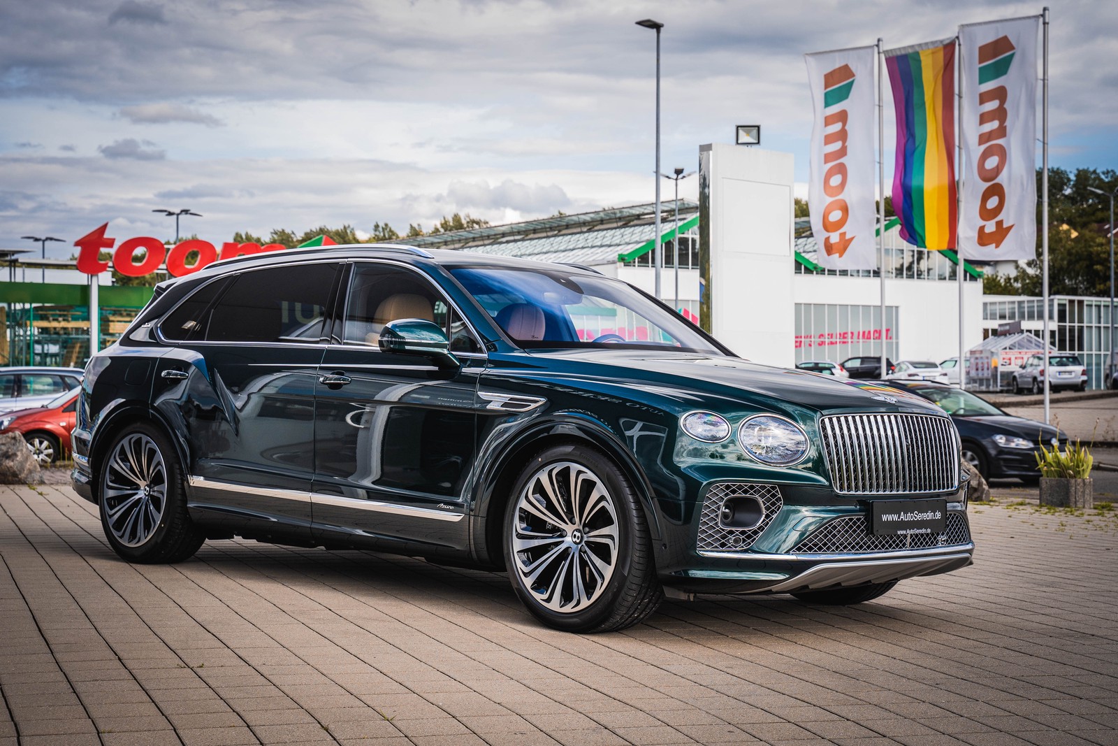 2023 Bentley Bentayga EWB Azure First Edition, 3/20