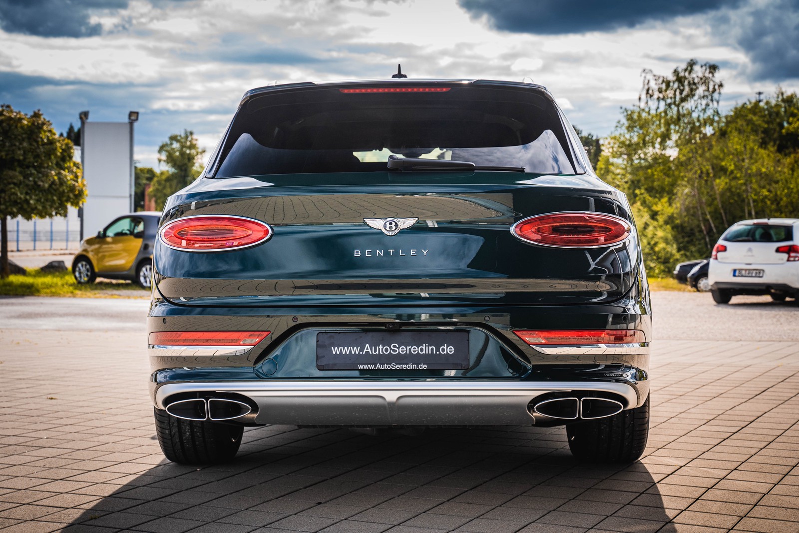 2023 Bentley Bentayga EWB Azure First Edition, 4/20