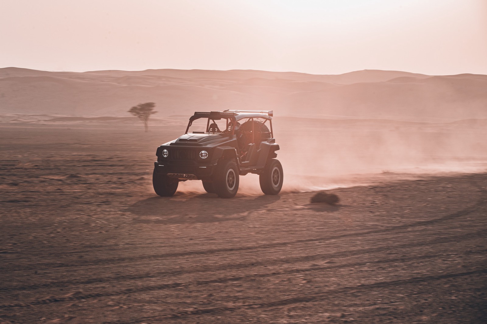 2023 BRABUS Crawler, 2/20