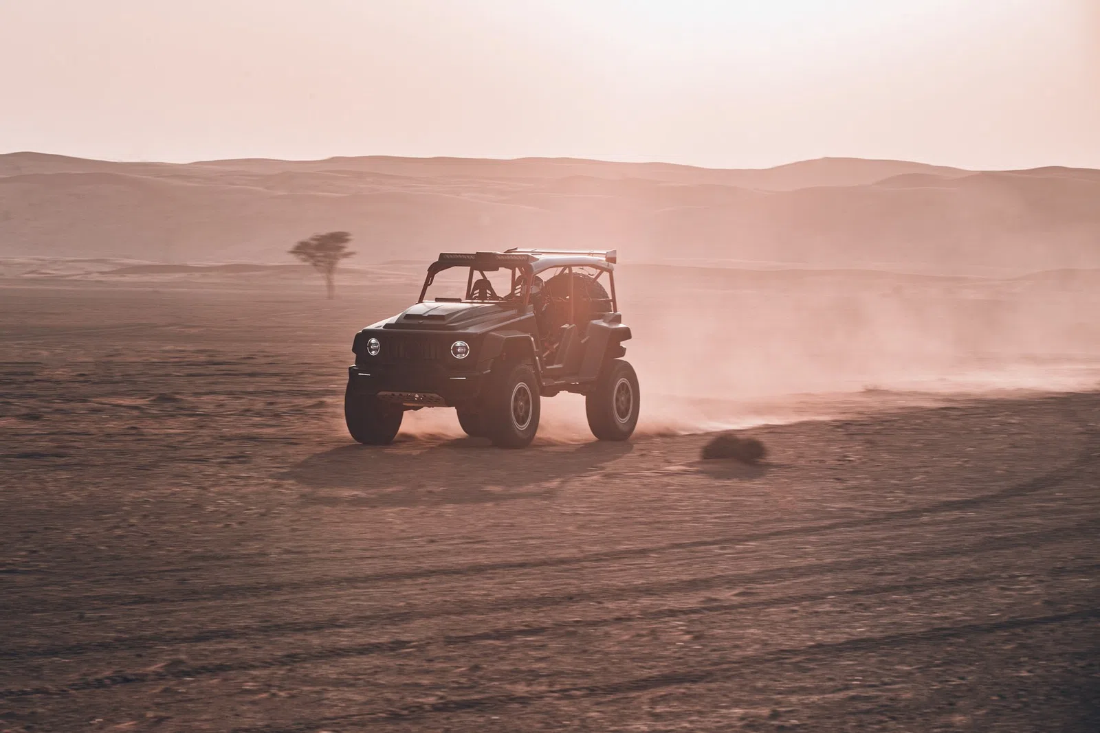 2023 BRABUS Crawler for sale, exterior, Visual Carbon