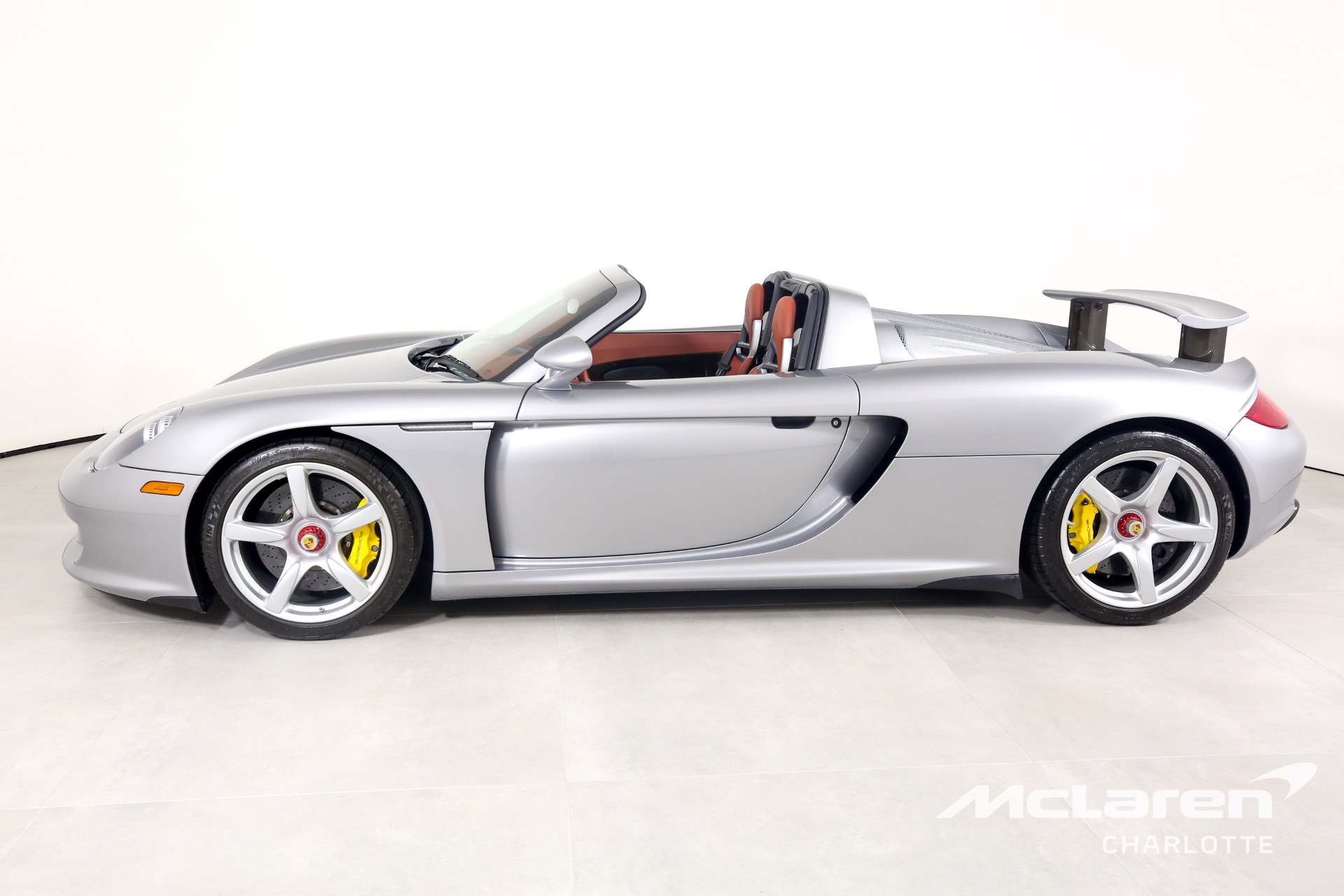 2004 Porsche CARRERA GT
