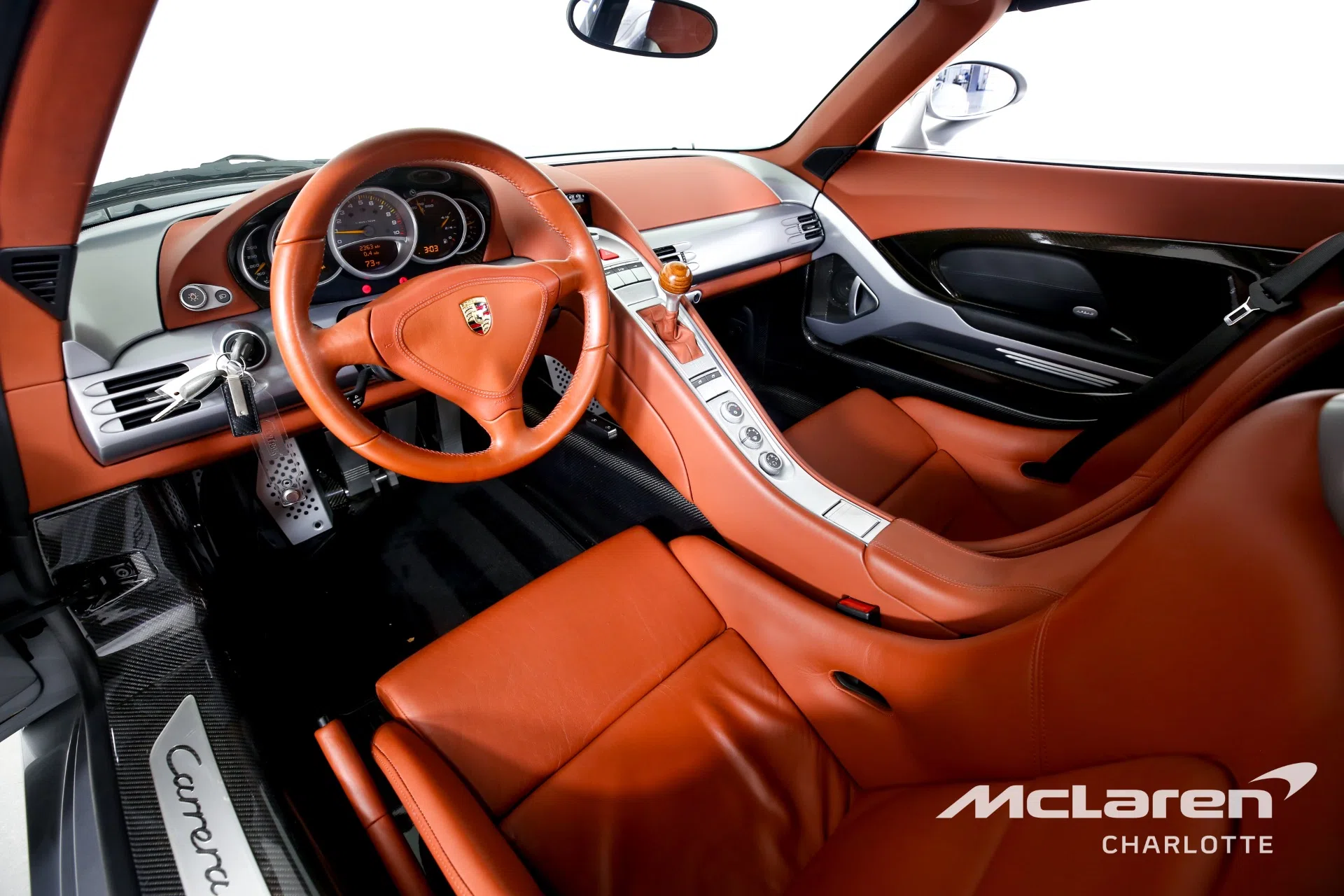 2004 Porsche CARRERA GT interior, Terracotta