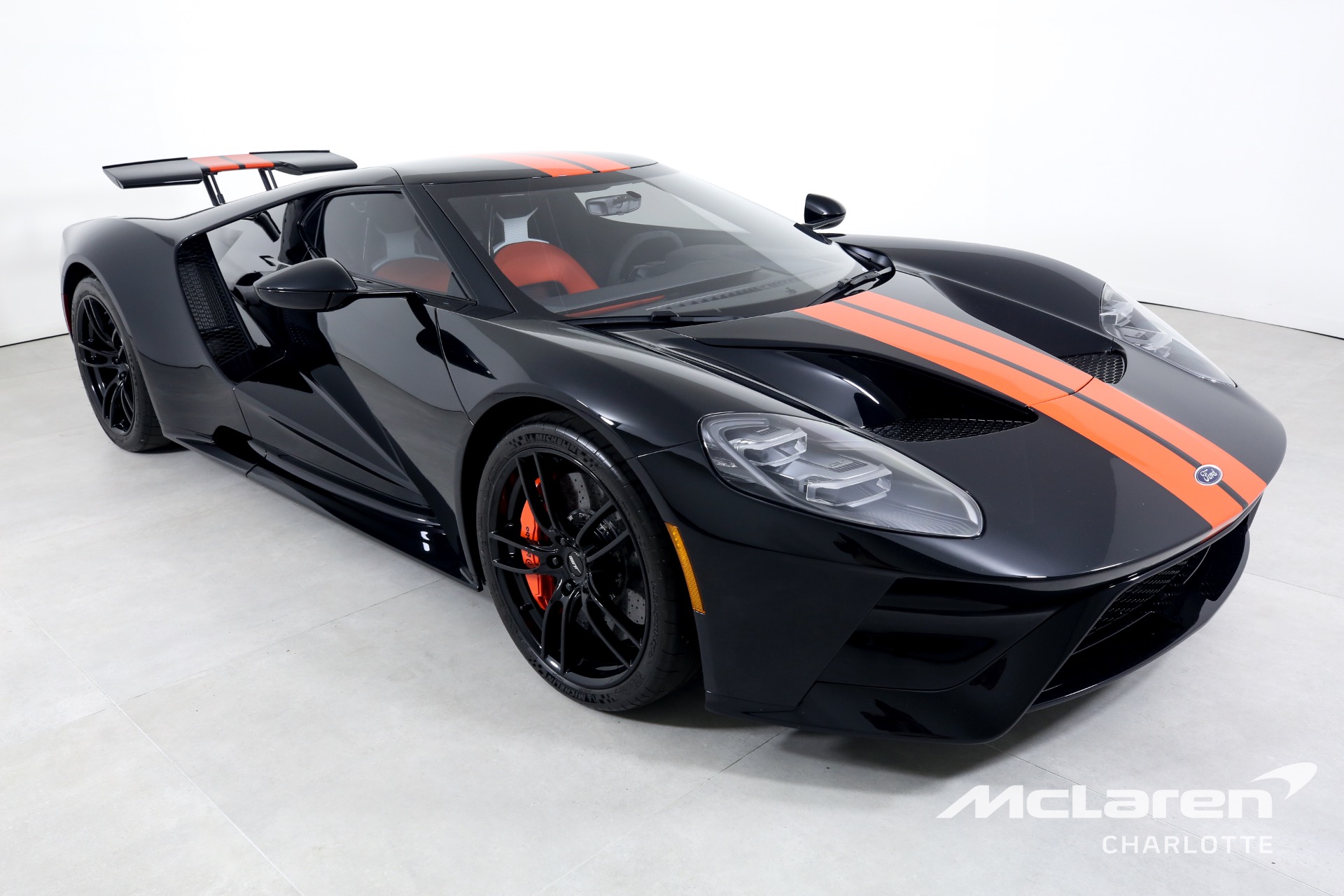 2019 Ford, 2/33