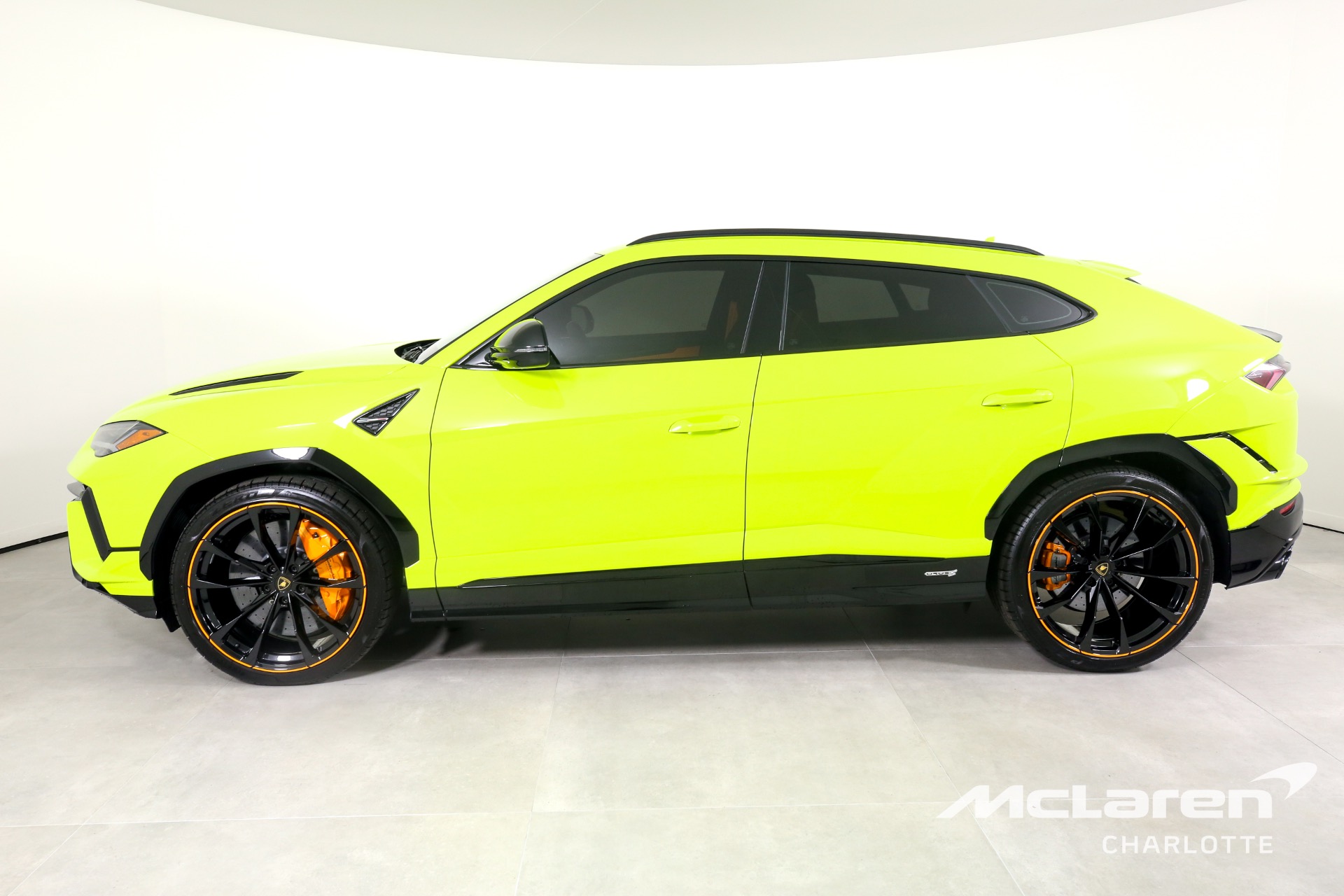 2023 LAMBORGHINI URUS S, 3/20