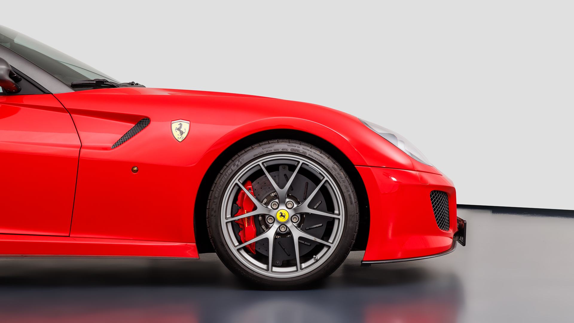 2010 Ferrari 599 GTO, 9/27