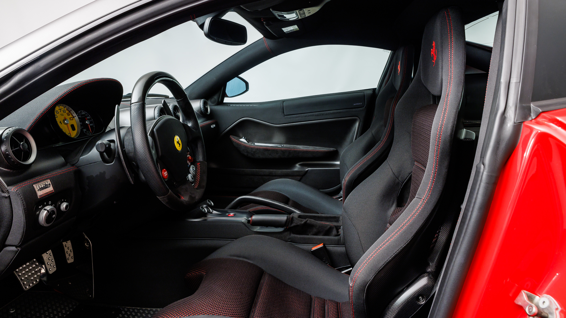 2010 Ferrari 599 GTO, 19/27
