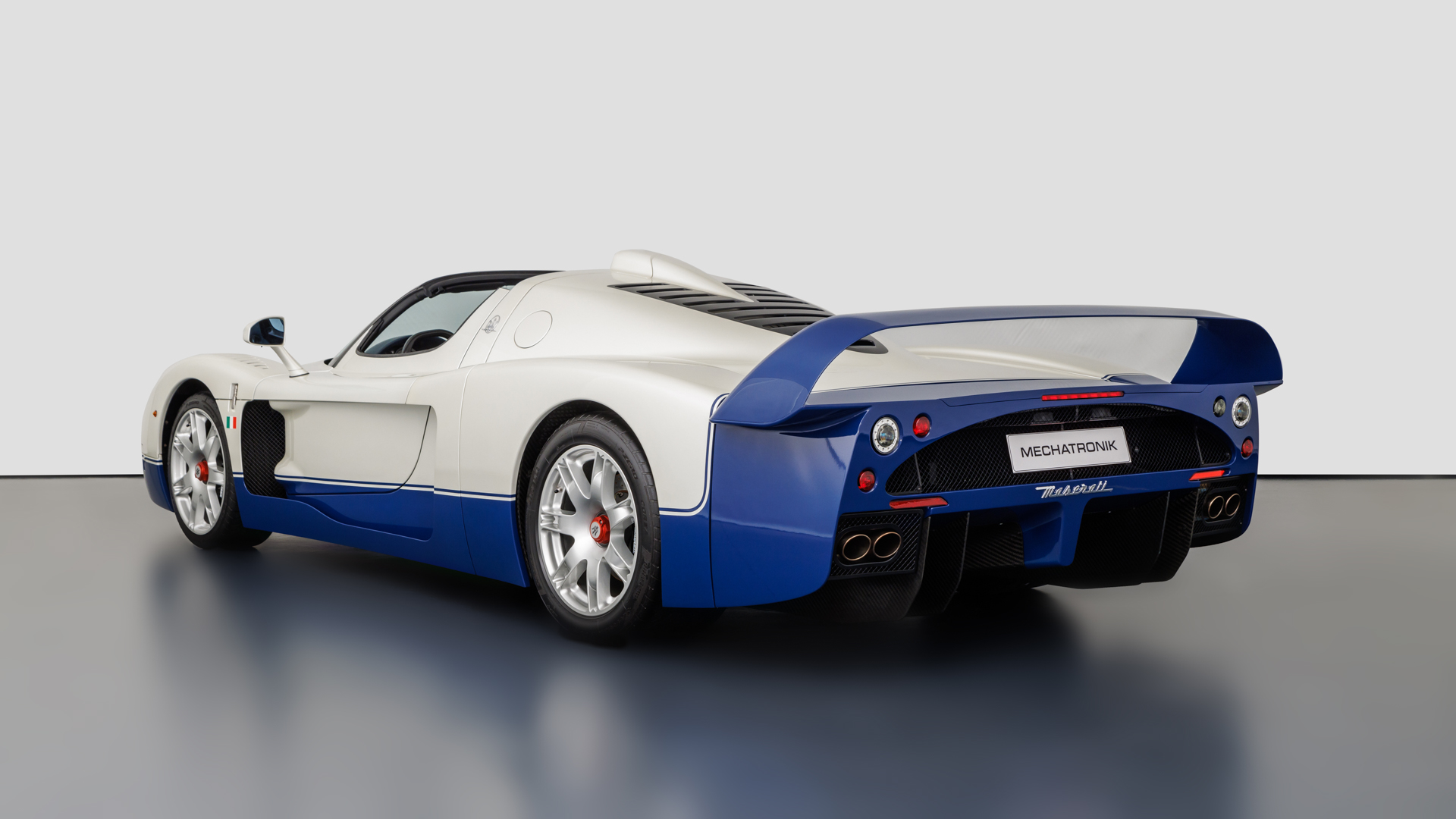 2005 Maserati MC12, 2/20