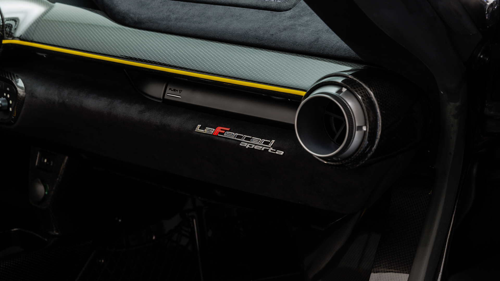 2016 Ferrari La Ferrari Aperta, 13/22