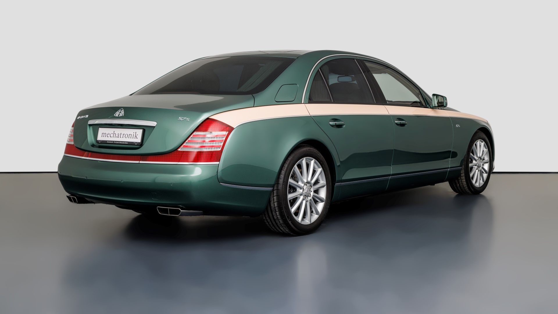 2012 Maybach 57 S, 2/20