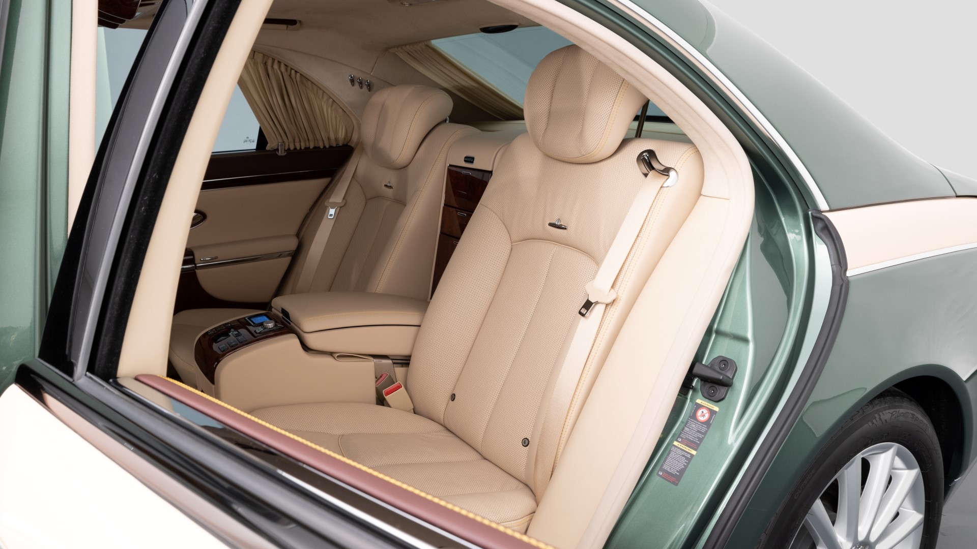 2012 Maybach 57 S, 17/20