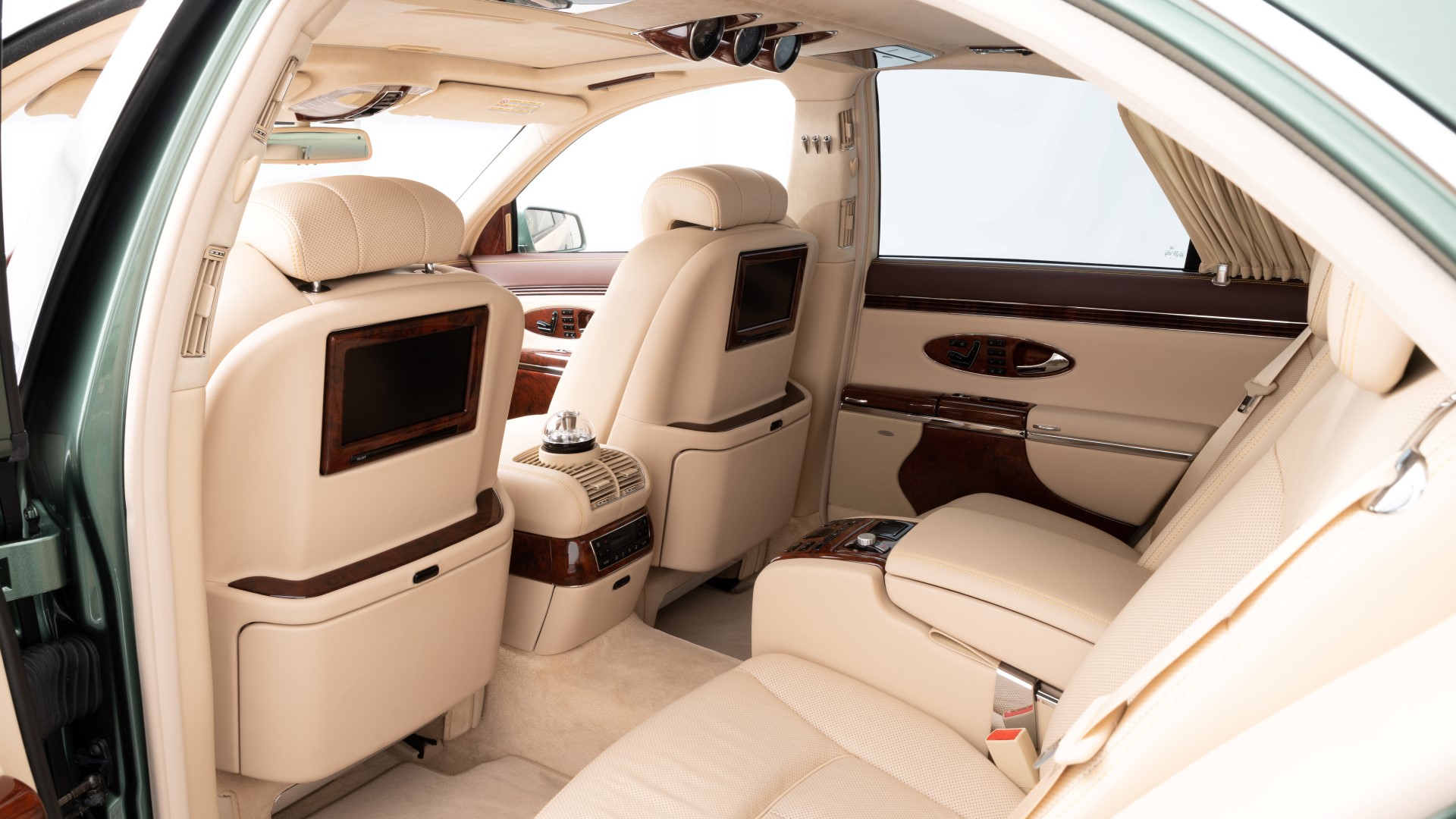 2012 Maybach 57 S, 20/20