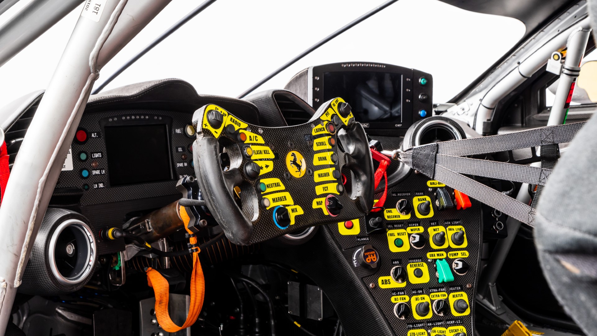 2018 Ferrari 488 GTE, 17/20