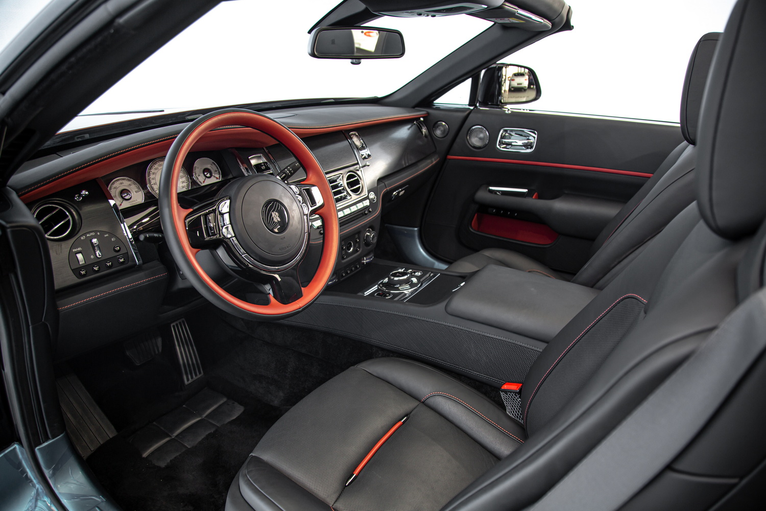 2019 Rolls-Royce Dawn Black Badge Adamas Collection, 10/16