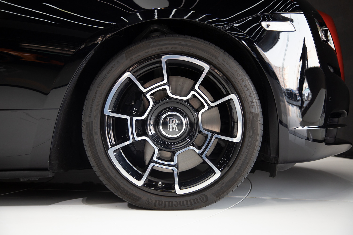 2019 Rolls-Royce Dawn Black Badge Adamas Collection, 16/16