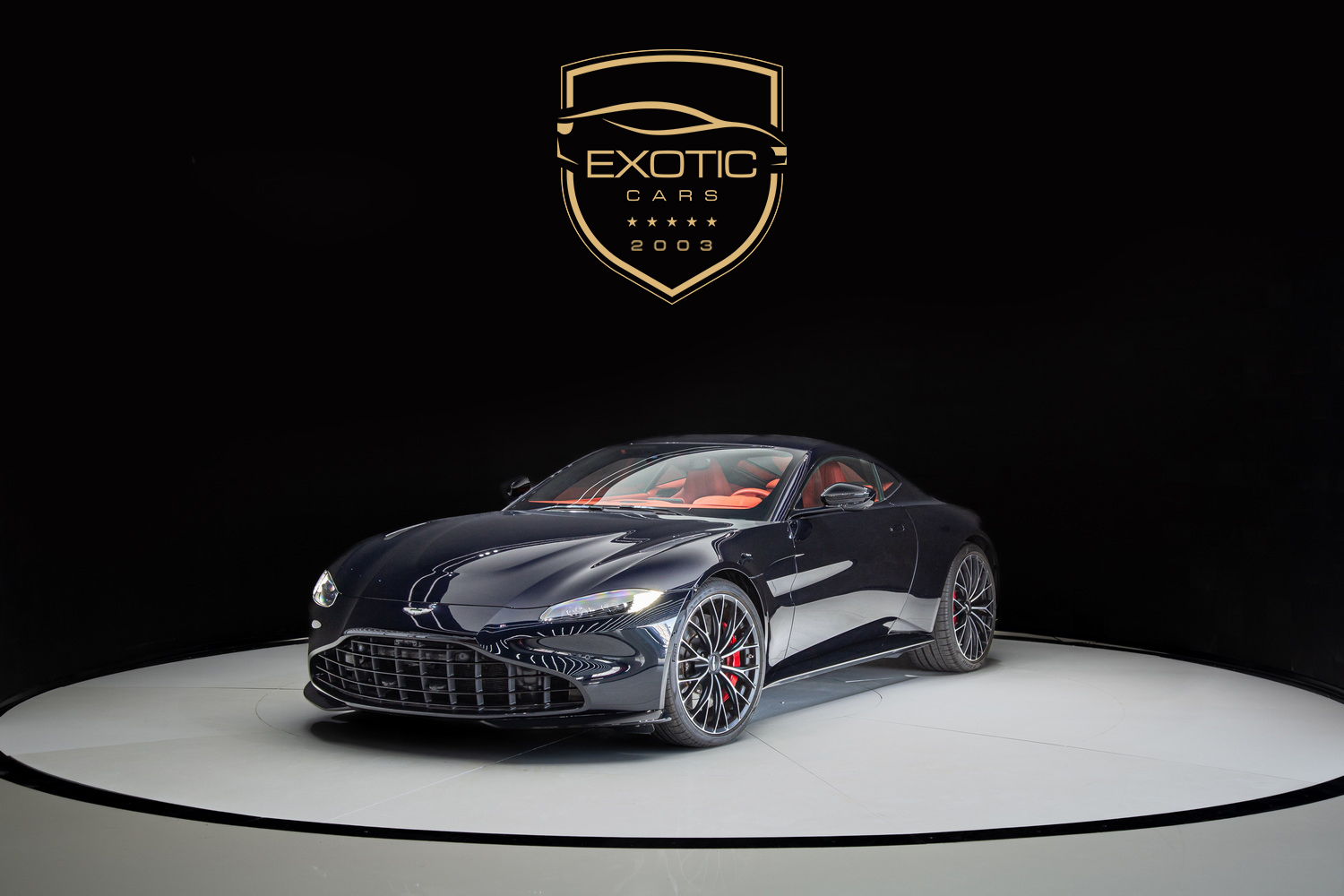 2022 Aston Martin Vantage V8, 2/16