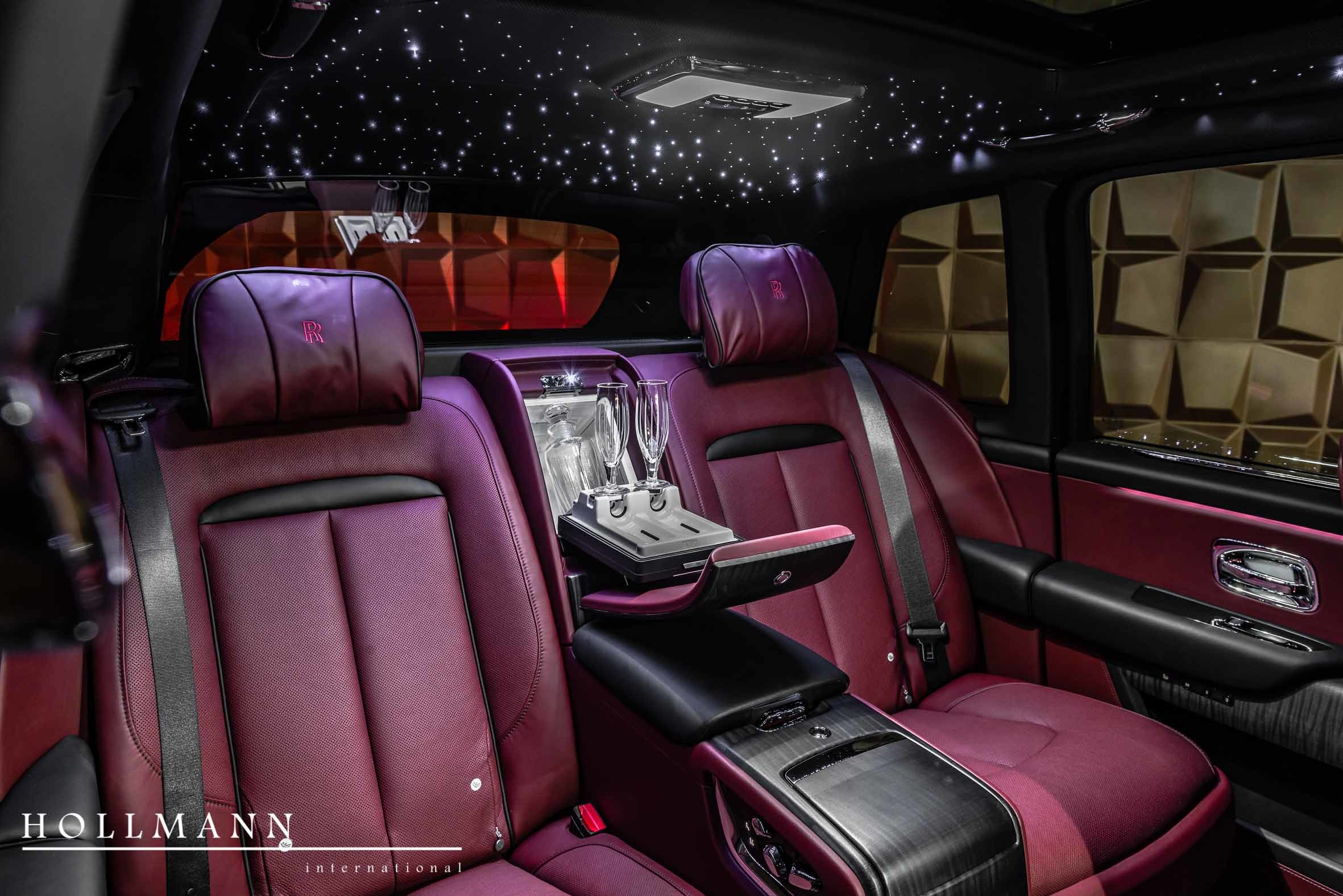 2019 Rolls-Royce Cullinan, 2/25
