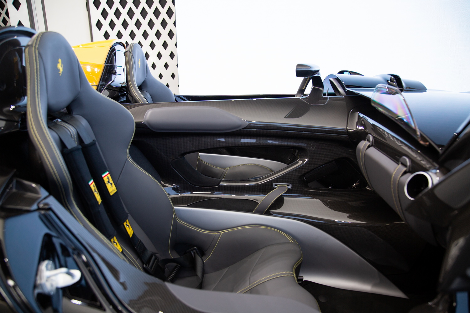 2020 Ferrari Monza SP2, 11/20