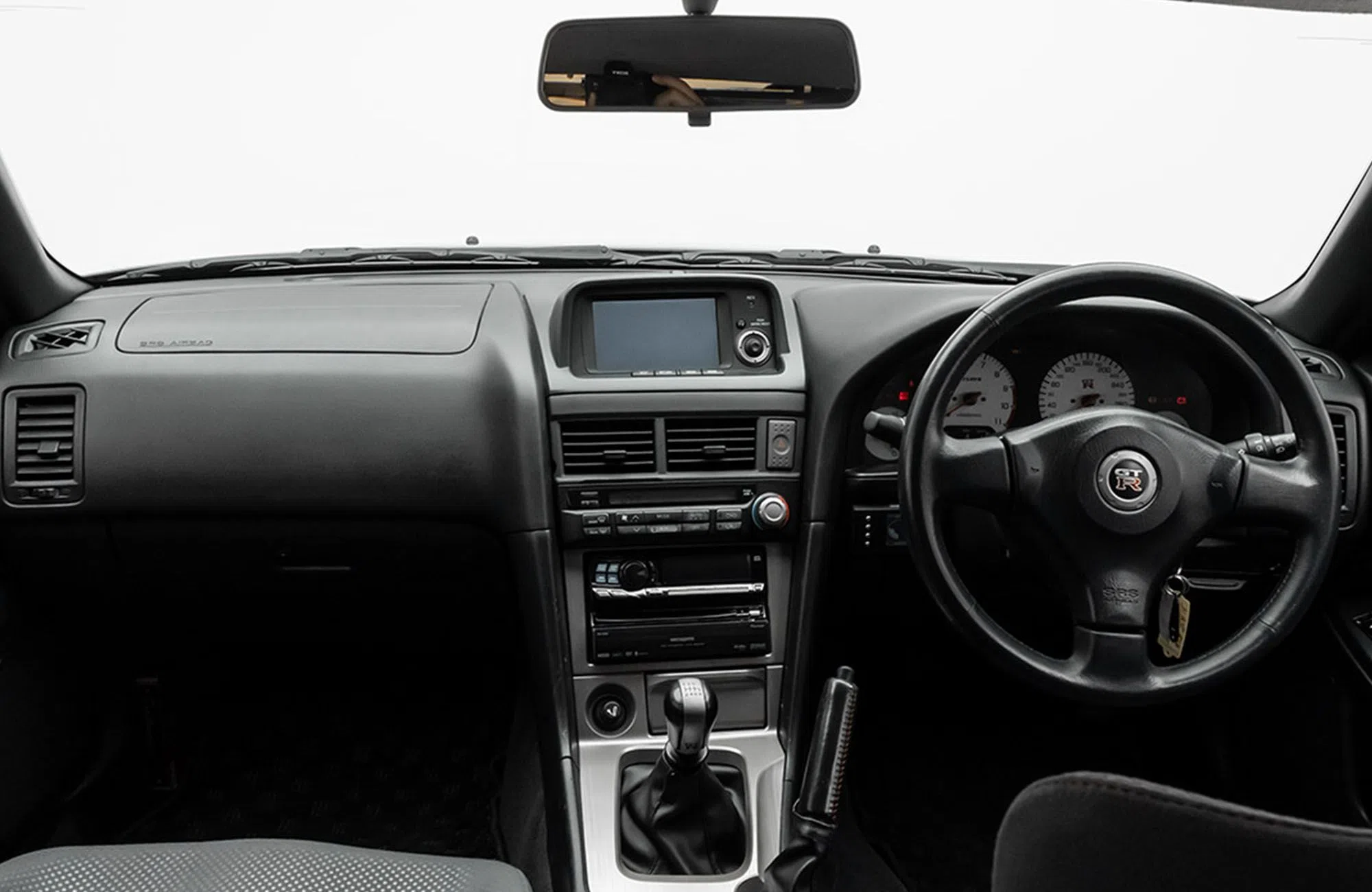 1999 Nissan Skyline GT-R R34 interior, dashboard