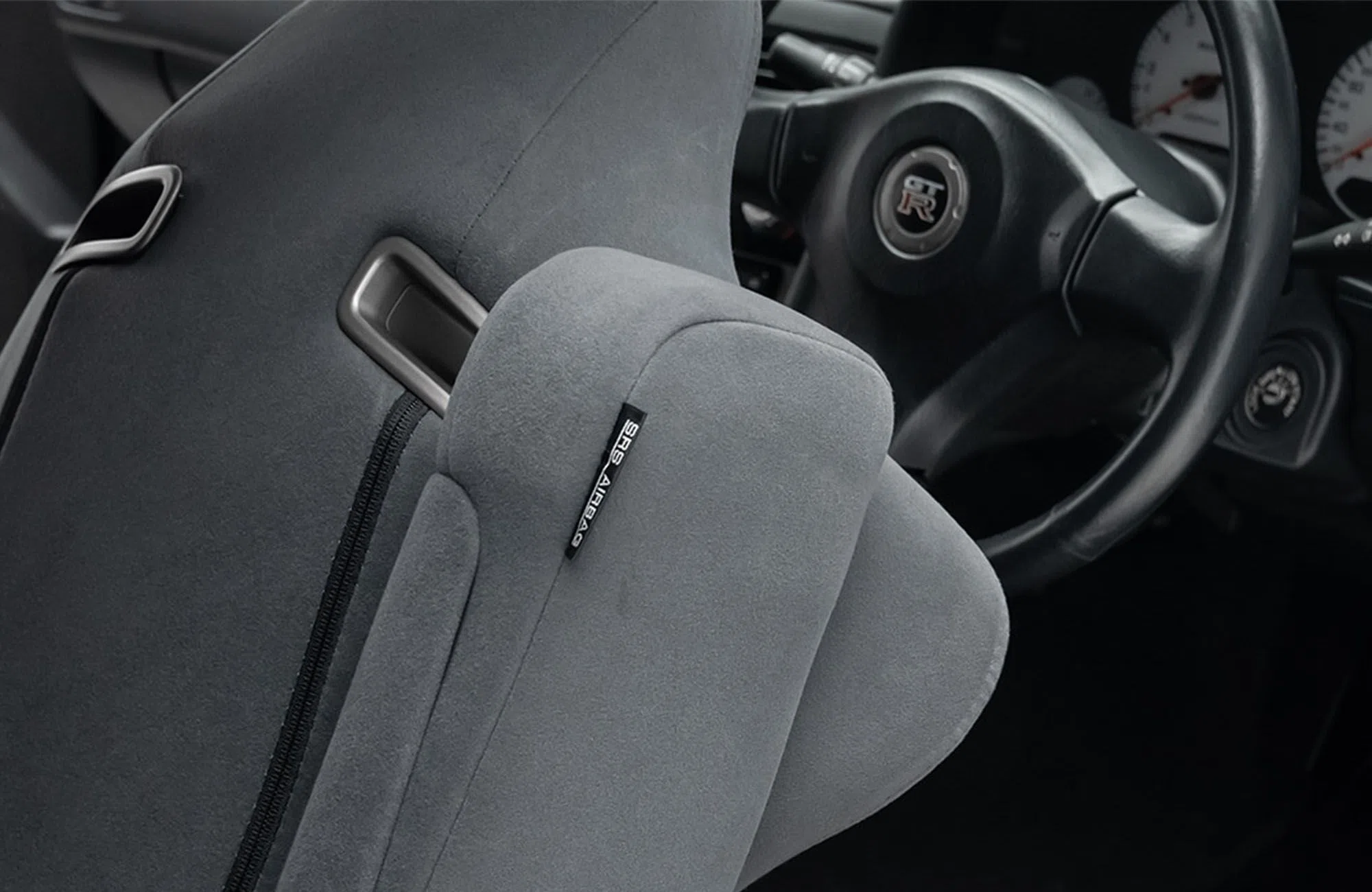 1999 Nissan Skyline GT-R R34 interior, door panel
