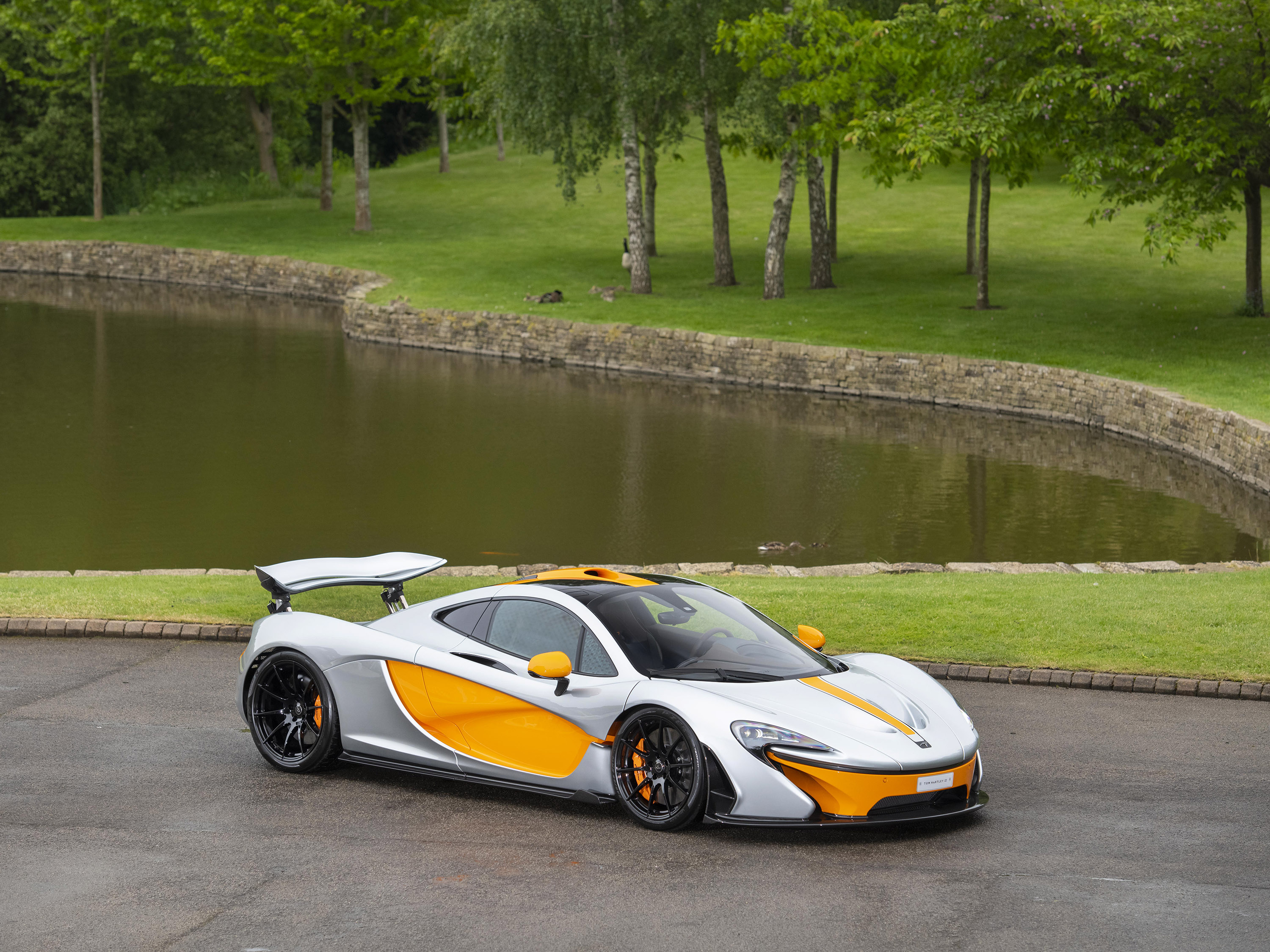 2015 McLaren P1