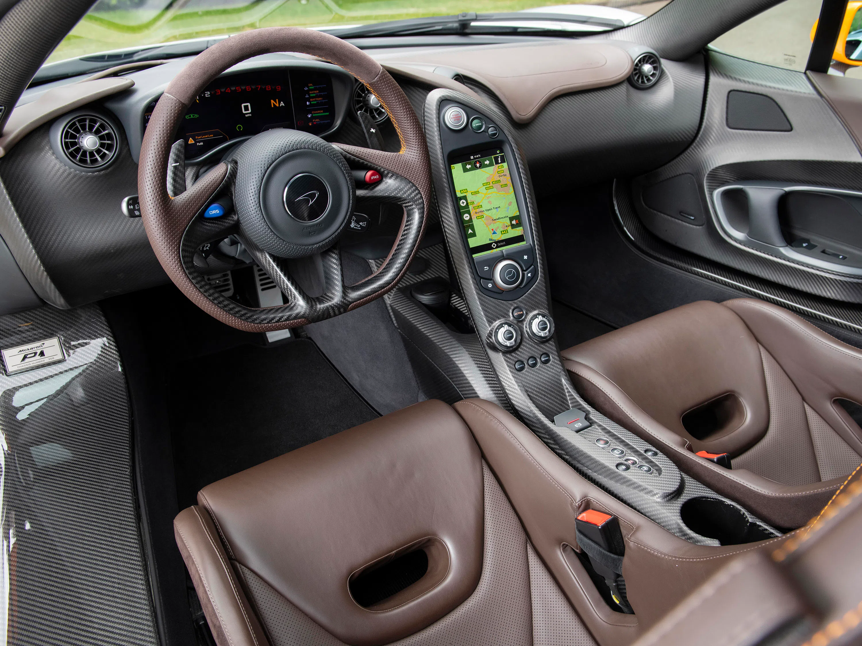 2015 McLaren P1 interior, dashboard