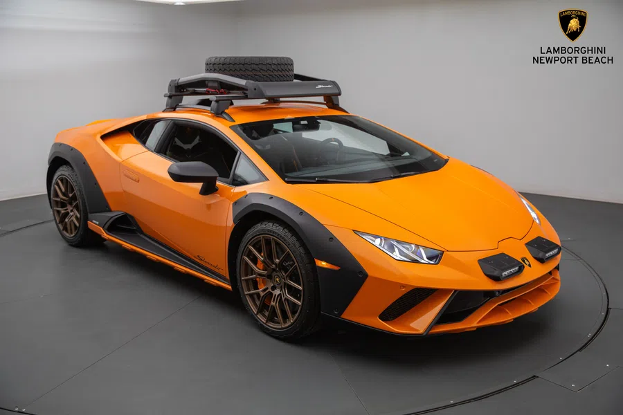 2023 Lamborghini Huracán Sterrato