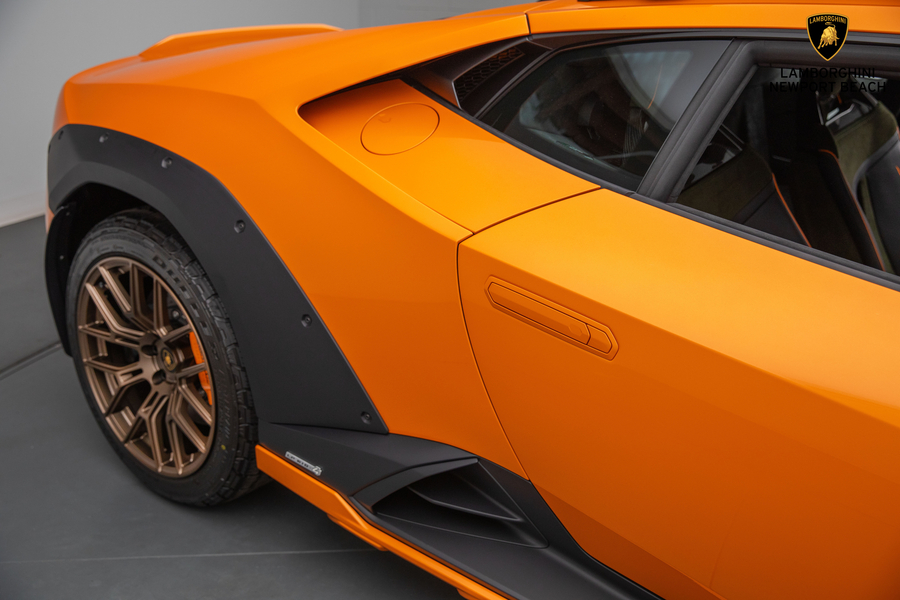 2023 Lamborghini Huracán Sterrato, 9/20