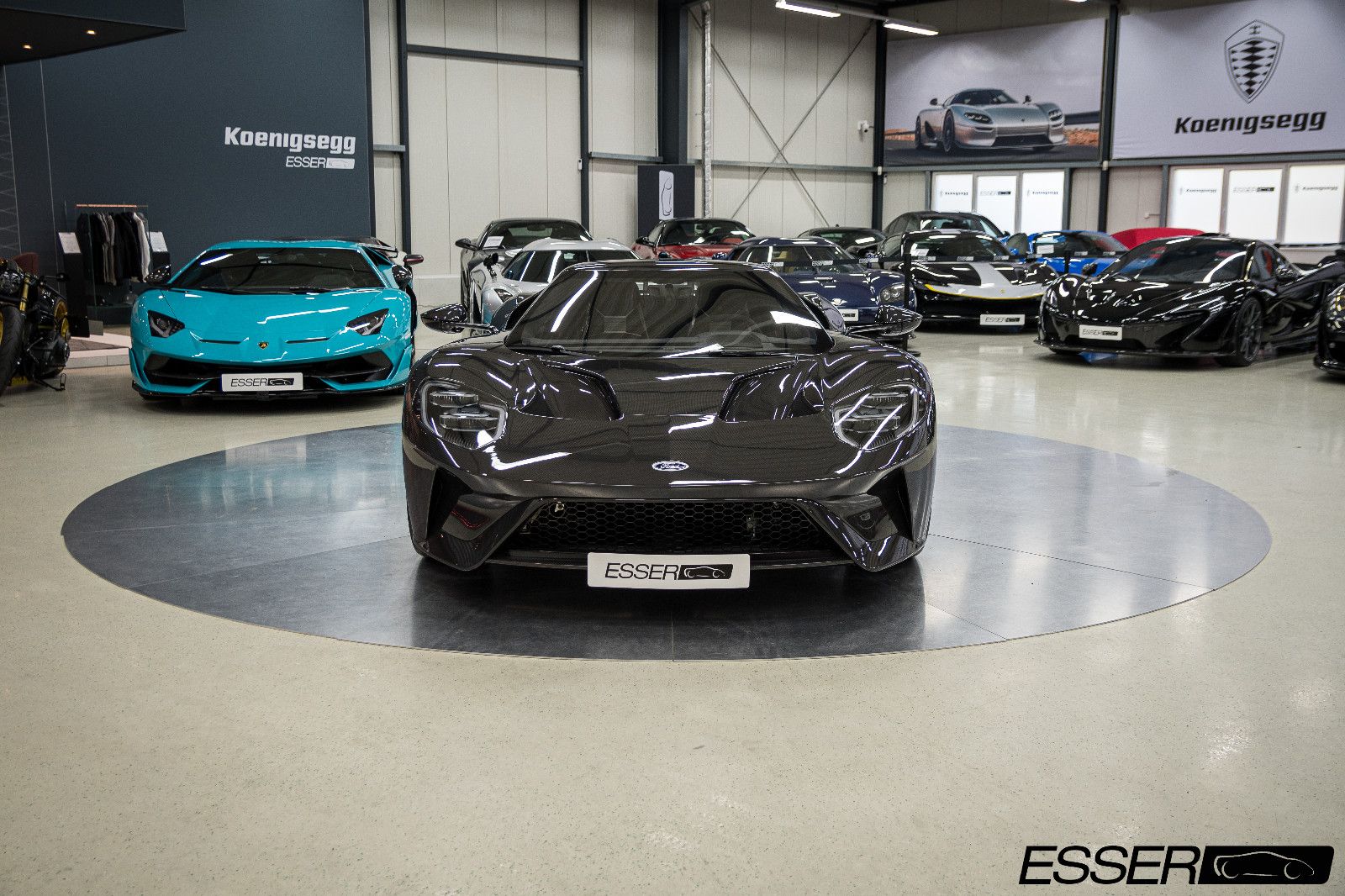 2021 Ford GT "Liquid Carbon", 2/19