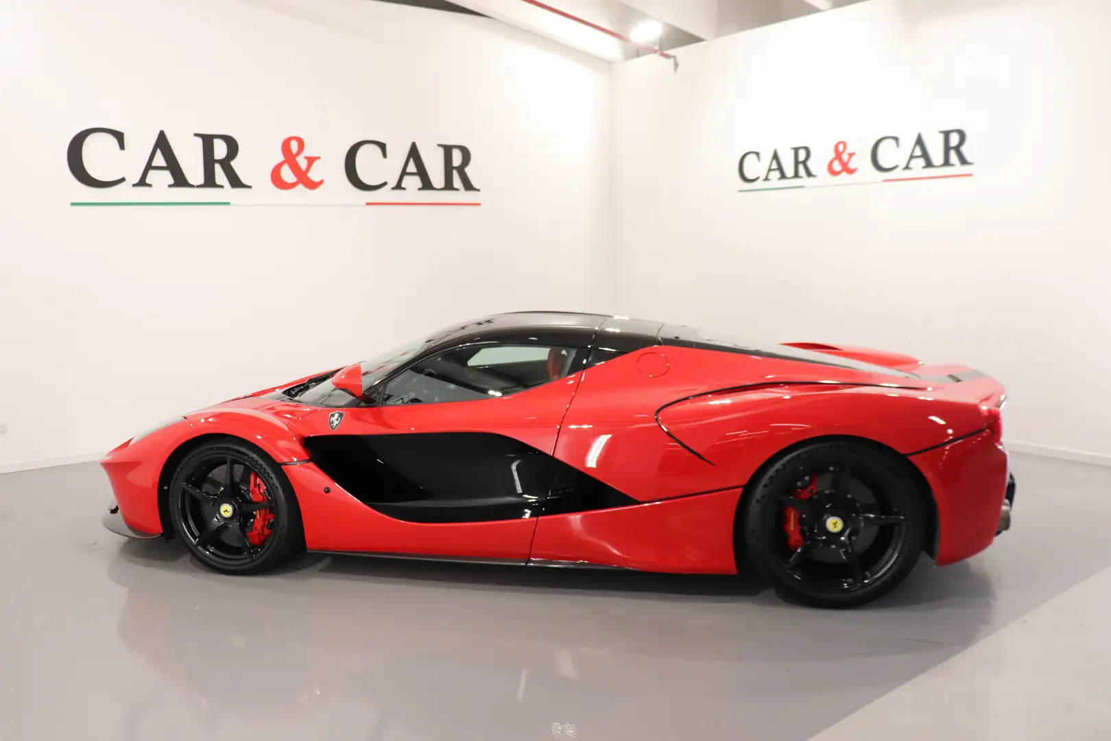 2015 Ferrari LaFerrari, 4/15