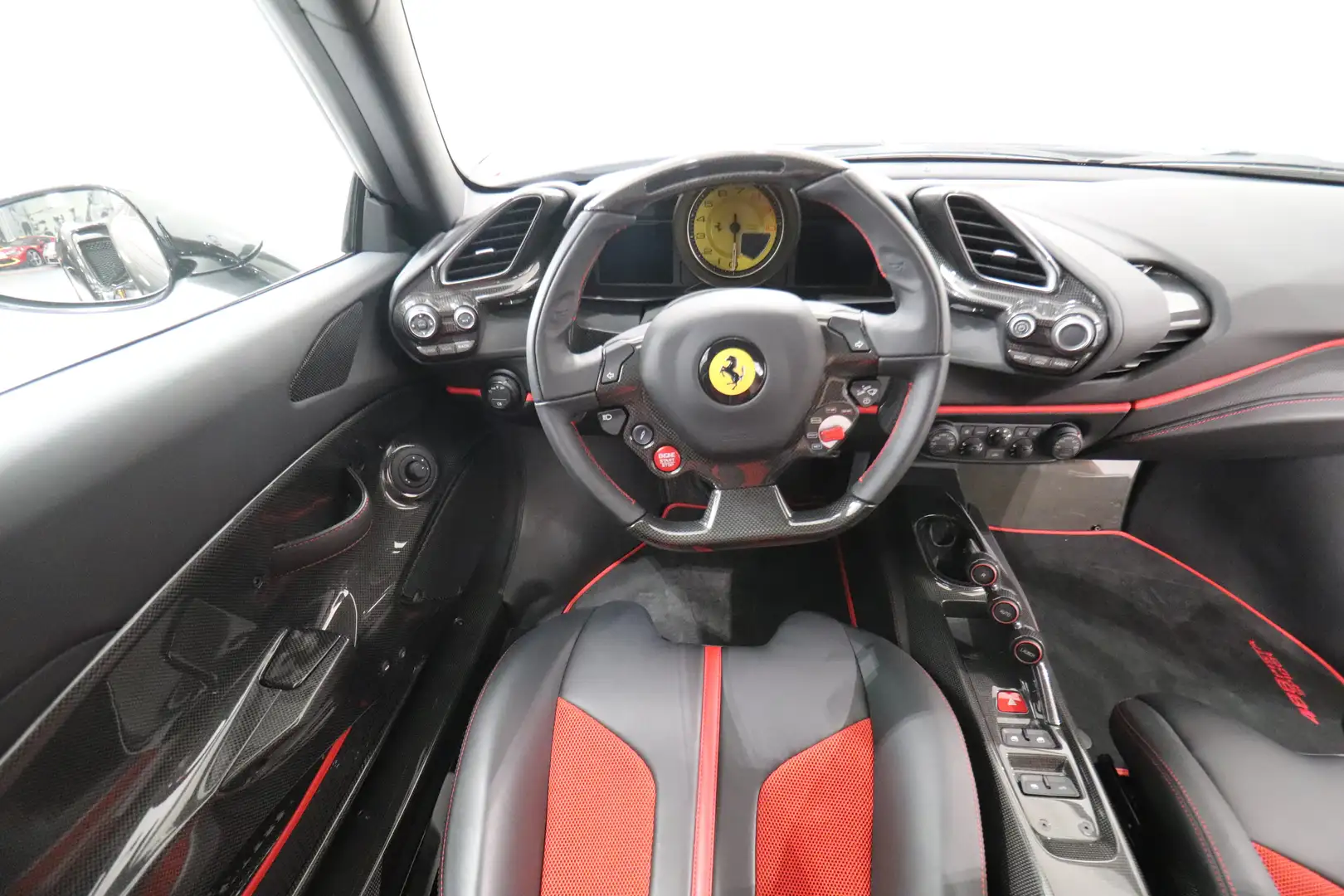 2020 Ferrari 488 Pista Spider Atelier, 10/15