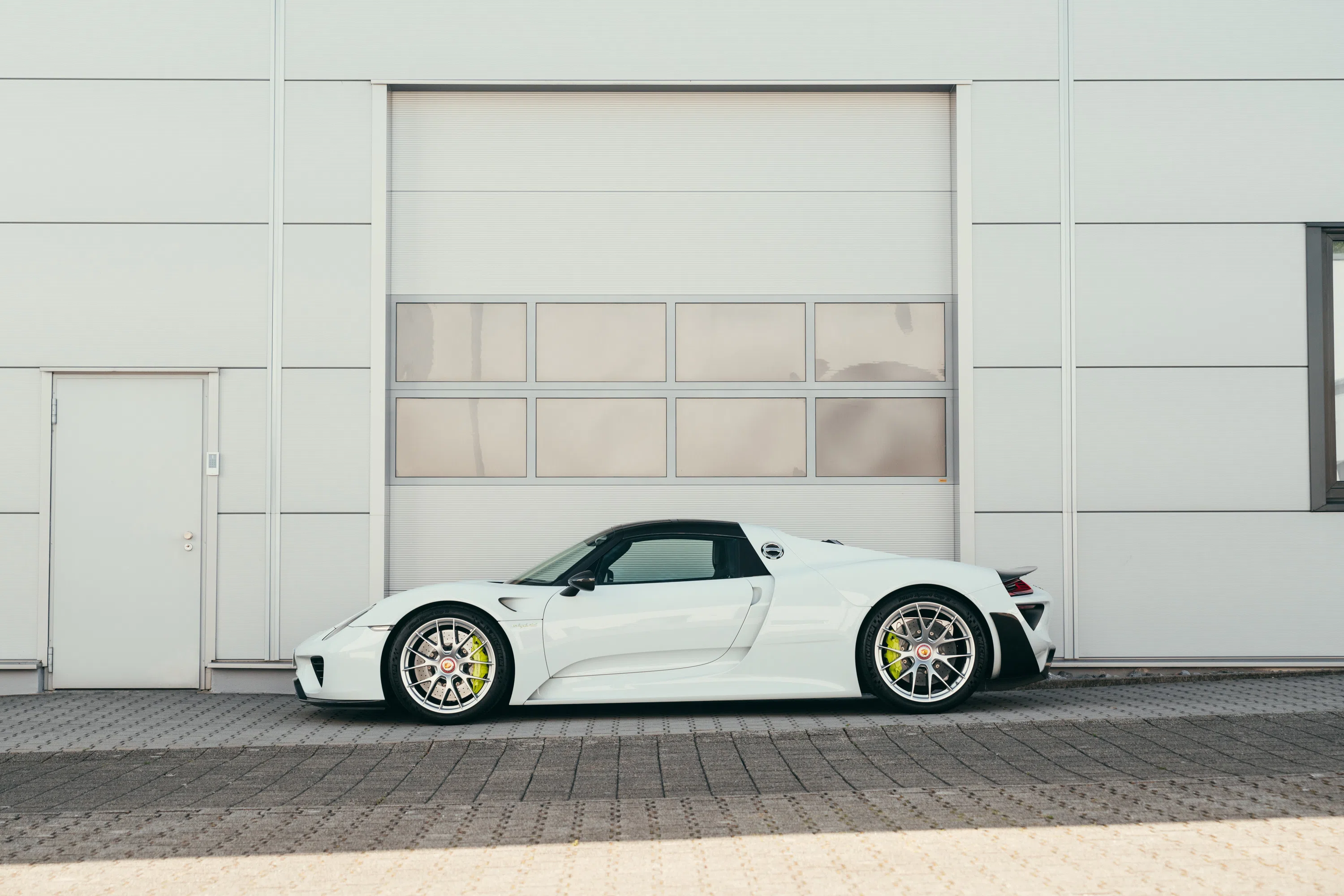 2015 Porsche 918 Spyder Weissach Package for sale, exterior
