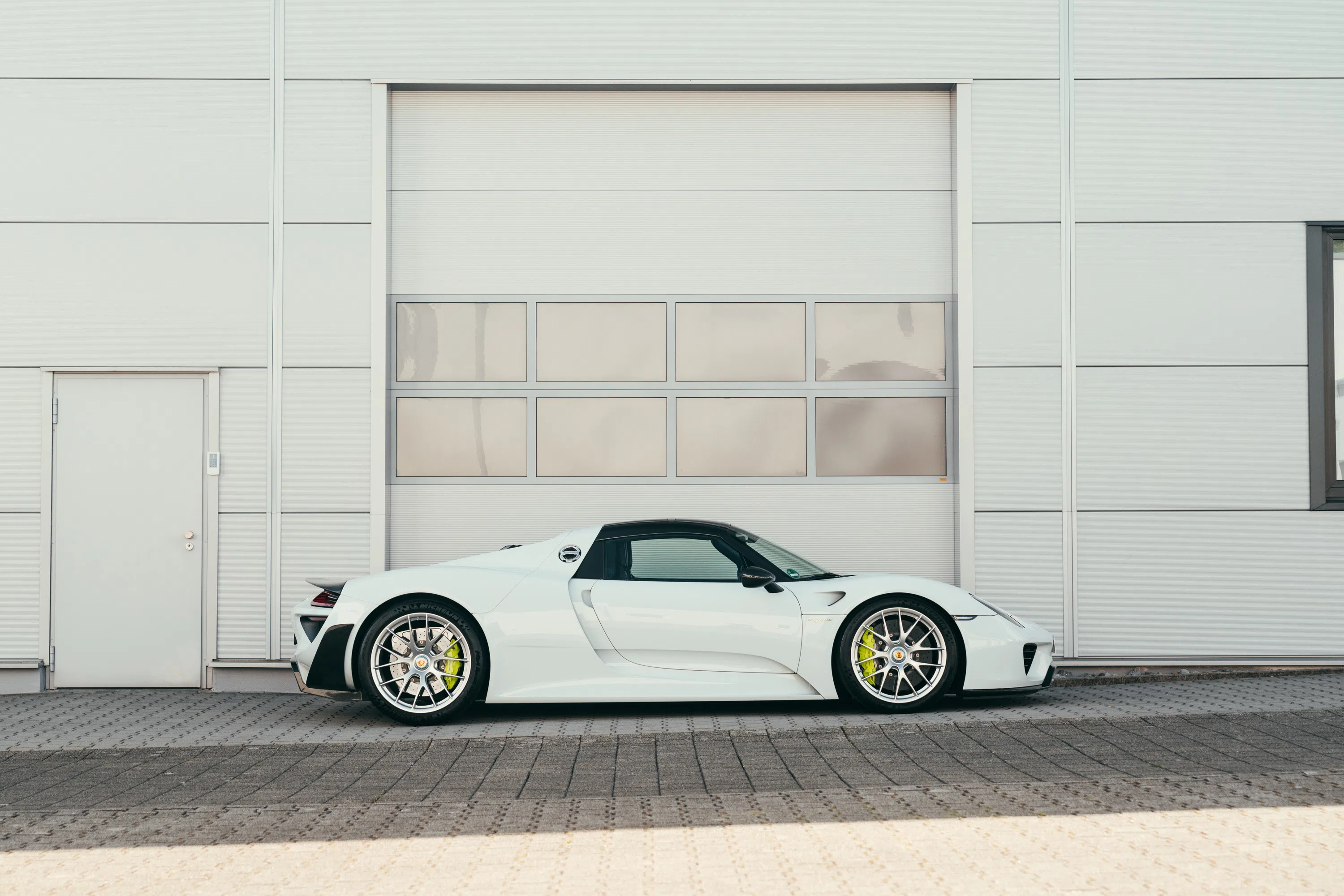 2015 Porsche 918 Spyder Weissach Package for sale, exterior